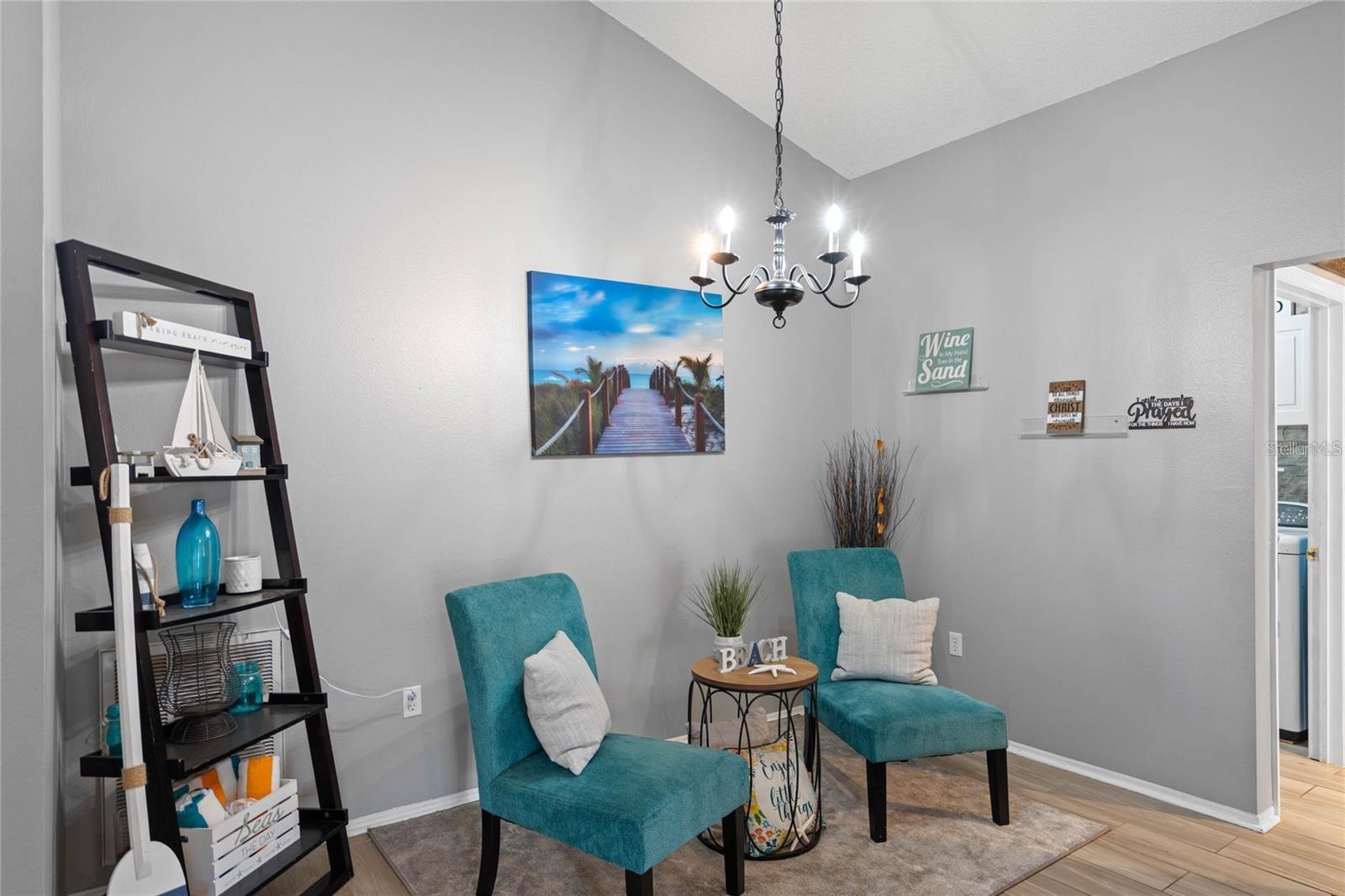 Image 5 of 22 For 541 Heather Glen Drive