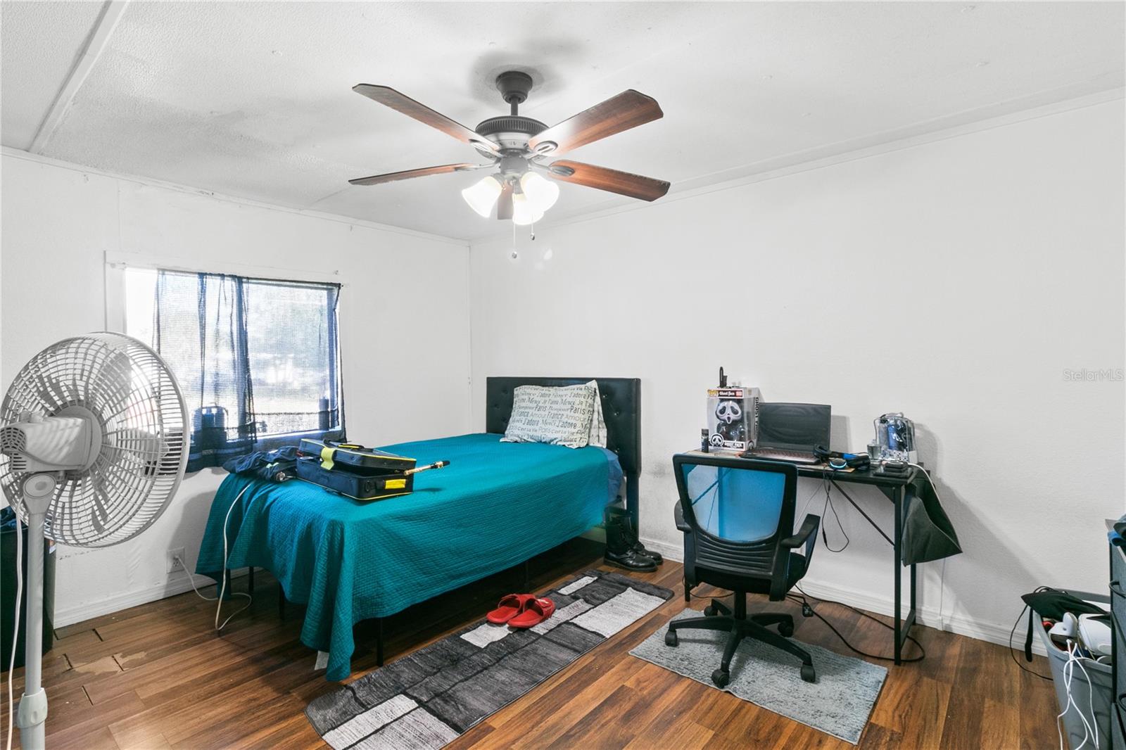 Image 18 of 29 For 18312 16th Avenue