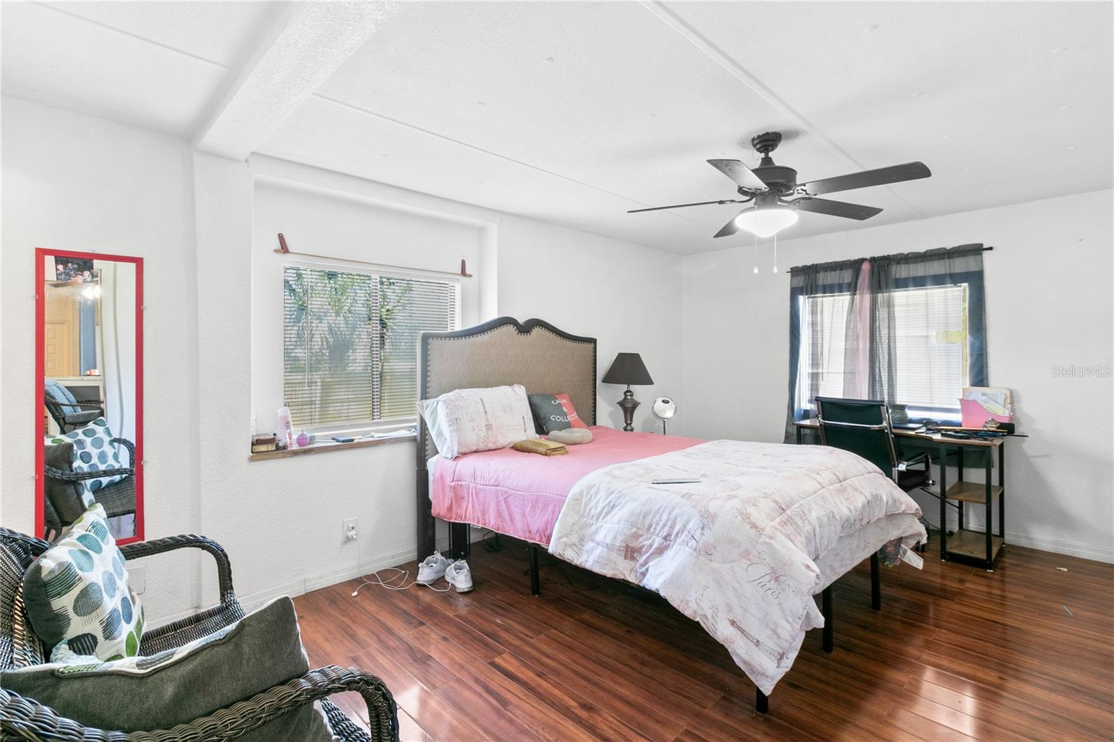 Image 21 of 29 For 18312 16th Avenue