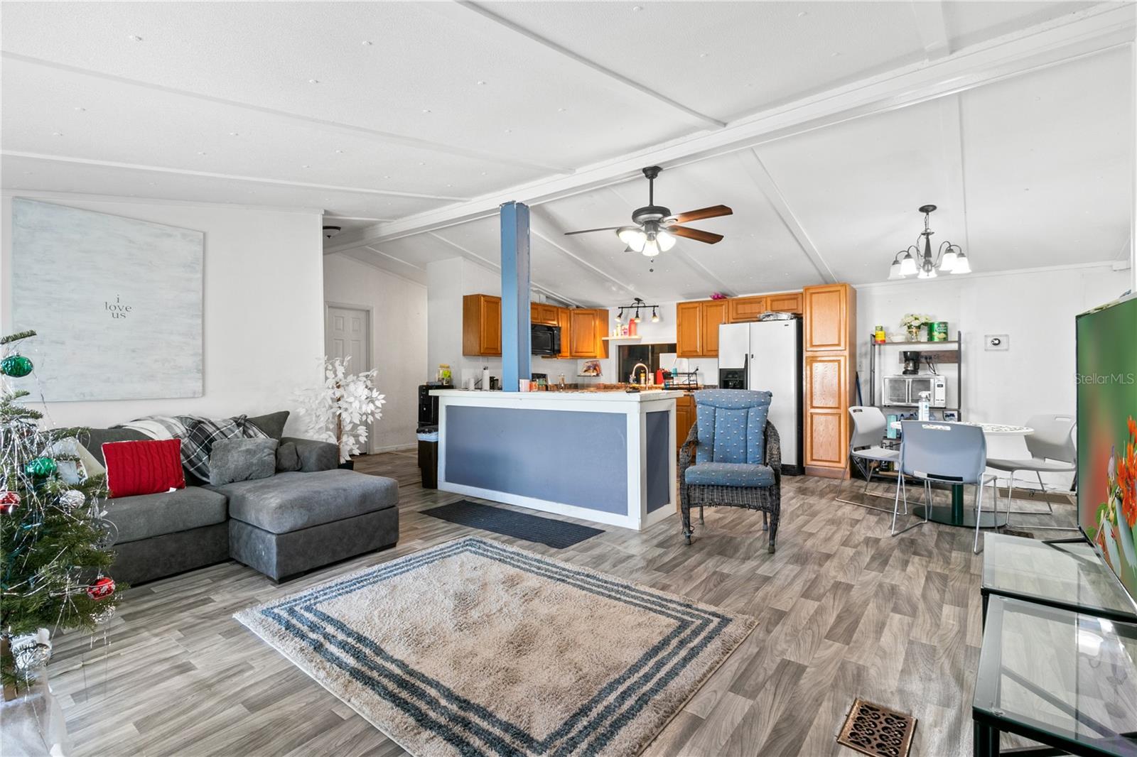 Image 25 of 29 For 18312 16th Avenue