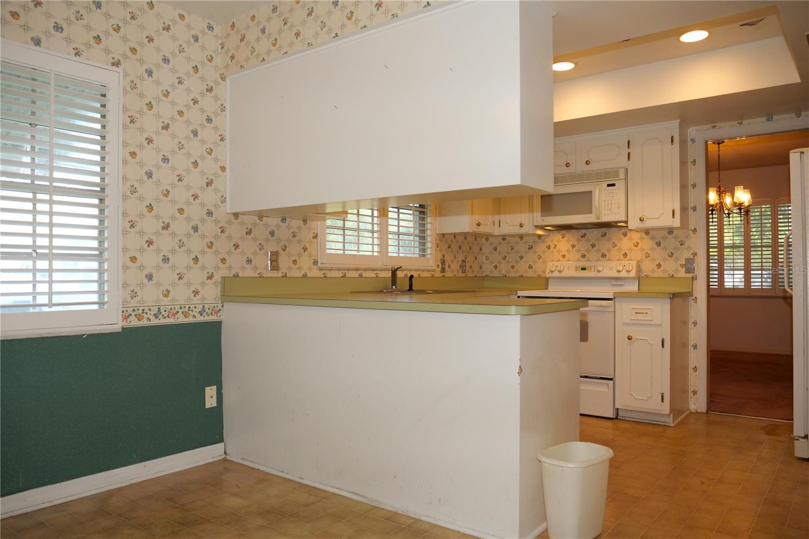 Image 12 of 29 For 2221 Santa Antilles Road