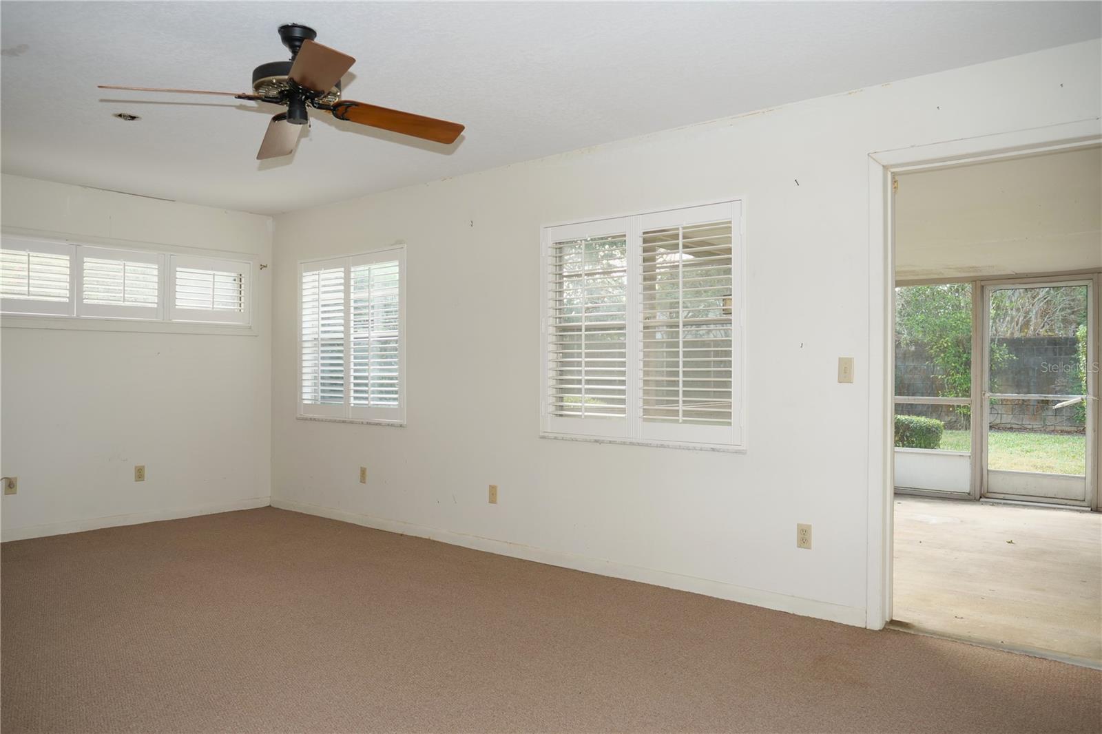 Image 16 of 29 For 2221 Santa Antilles Road