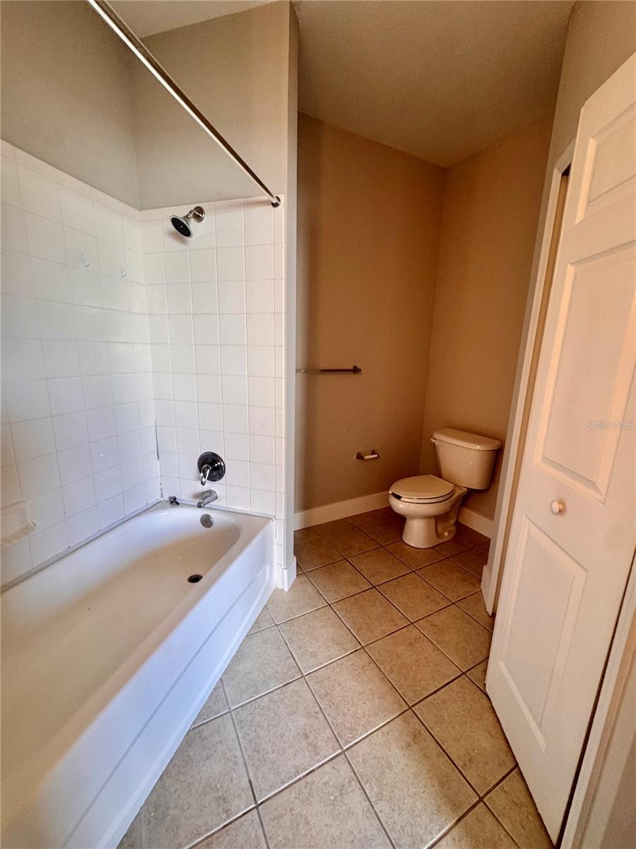 Image 10 of 12 For 8124 Claire Ann Drive 204