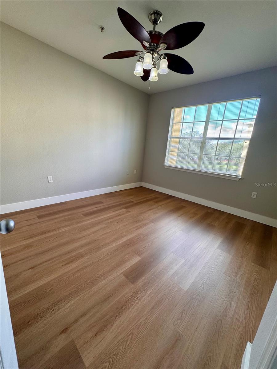 Image 6 of 12 For 8124 Claire Ann Drive 204