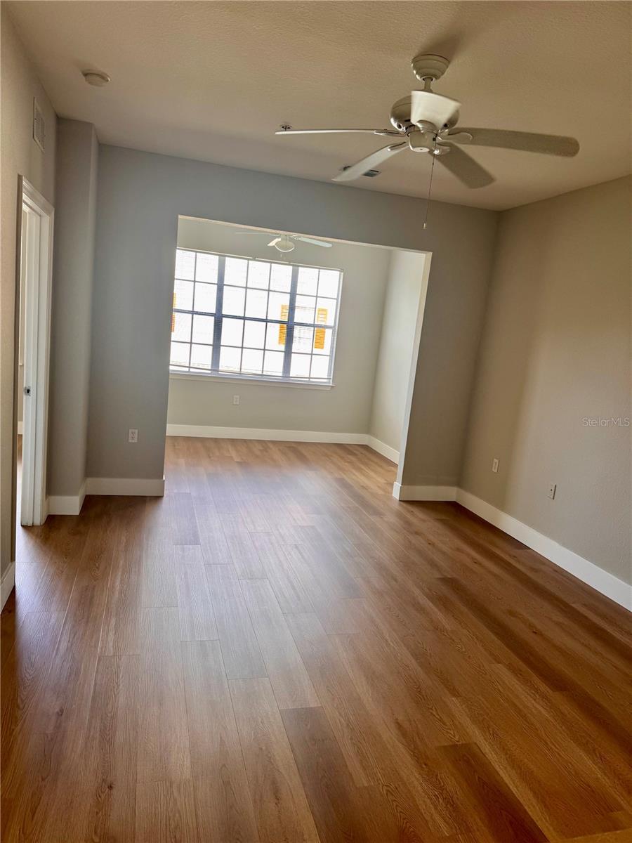 Image 7 of 12 For 8124 Claire Ann Drive 204