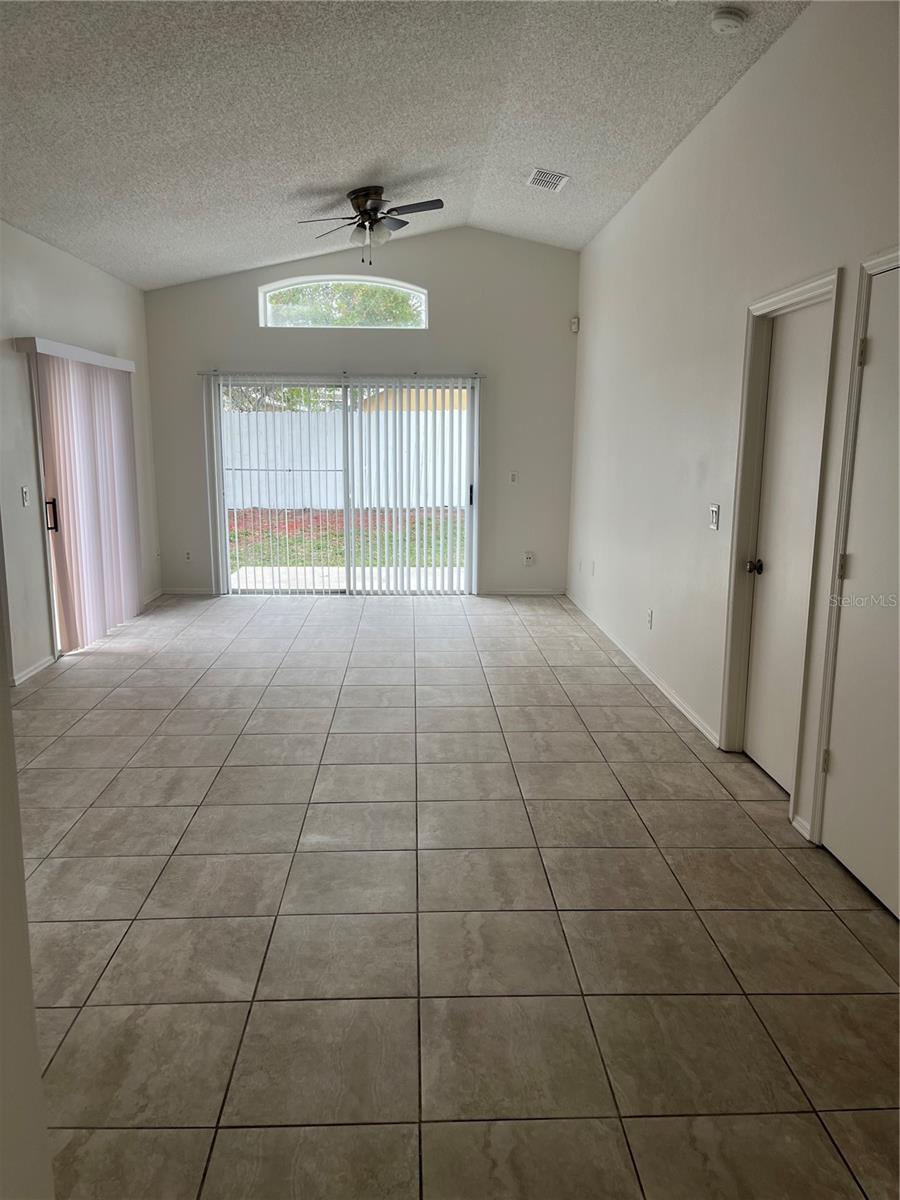 Image 15 of 19 For 13311 Meadowfield Drive