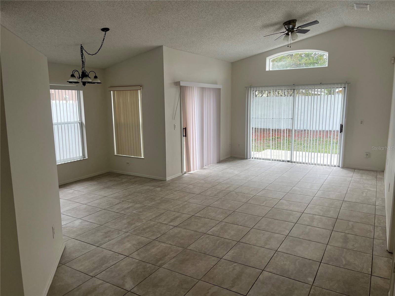 Image 6 of 19 For 13311 Meadowfield Drive