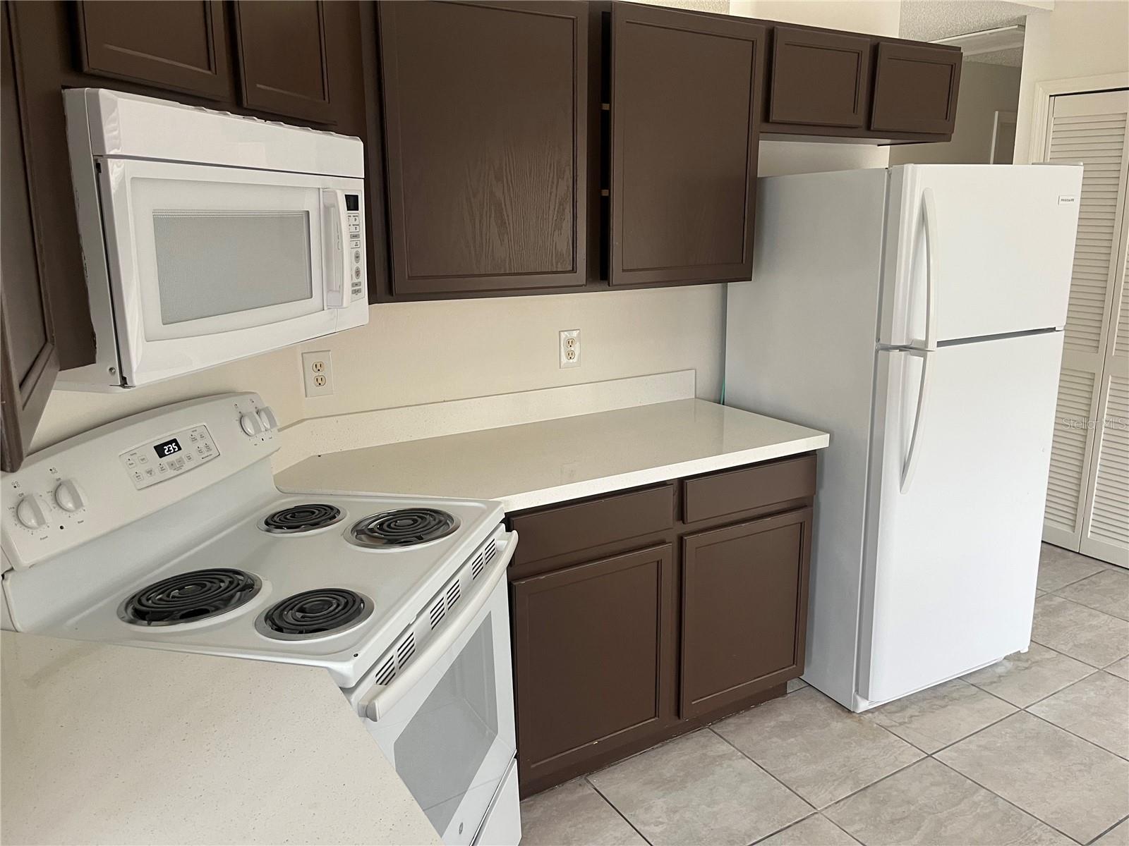 Image 8 of 19 For 13311 Meadowfield Drive