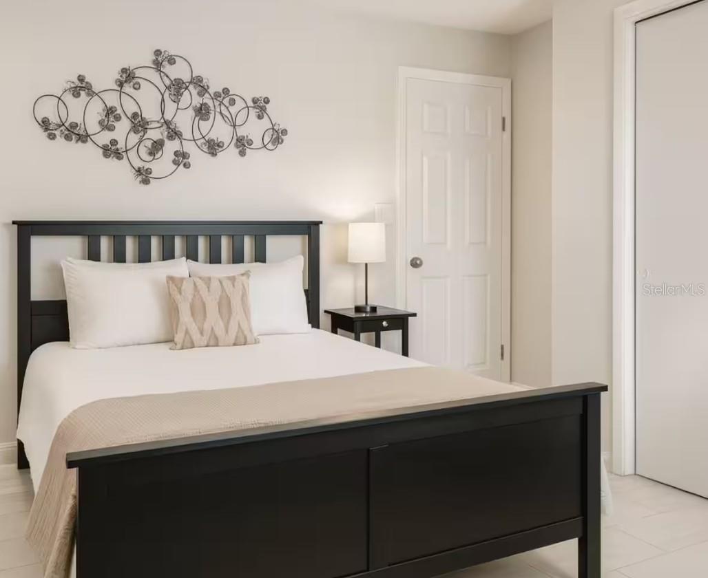 Image 11 of 16 For 3275 Smoke Signal Circle