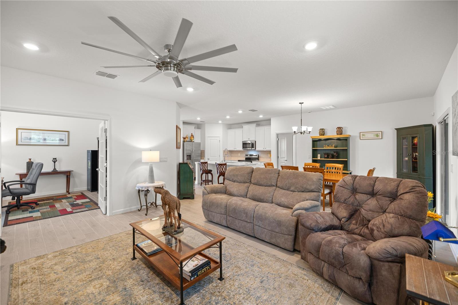 Image 12 of 33 For 7727 74th Loop