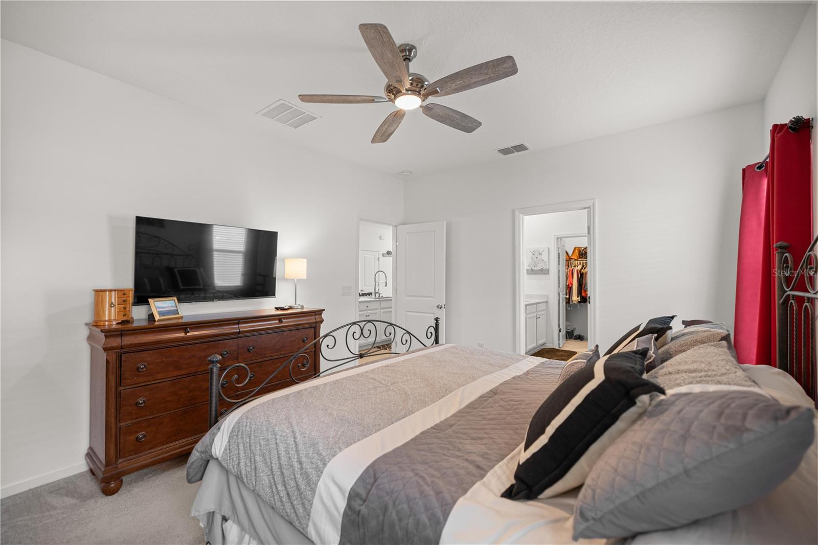 Image 16 of 33 For 7727 74th Loop