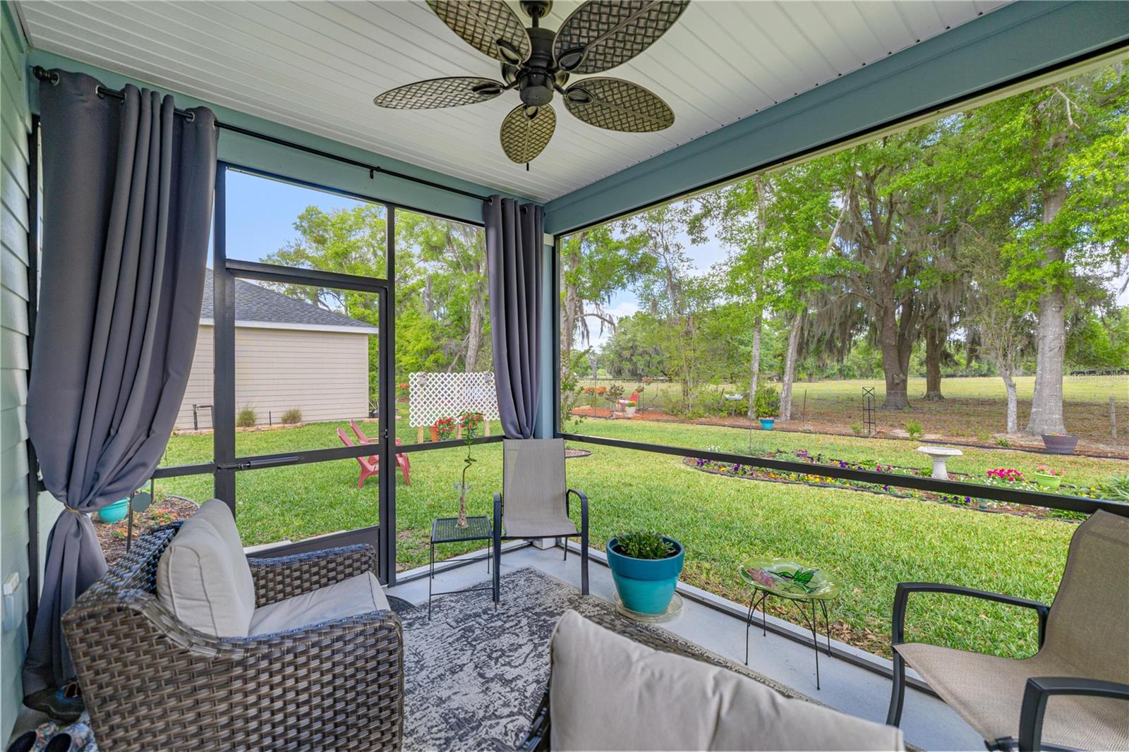 Image 2 of 33 For 7727 74th Loop