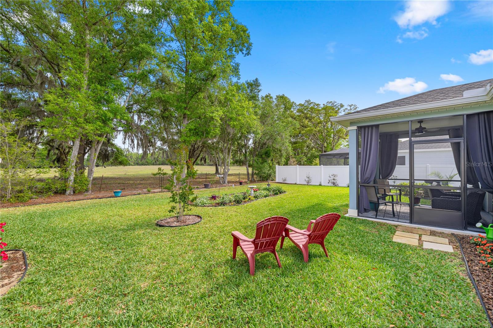 Image 3 of 33 For 7727 74th Loop