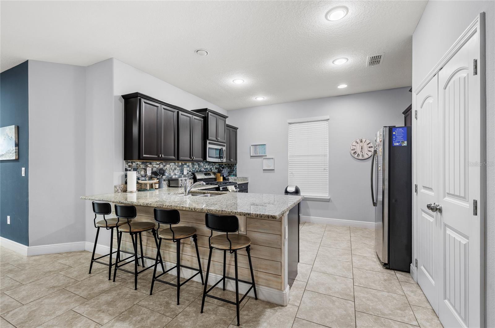 Image 10 of 63 For 5376 Oakbourne Avenue