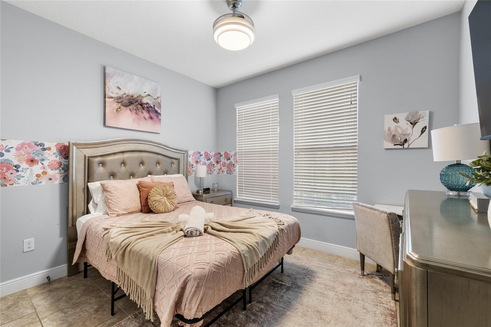 Image 19 of 63 For 5376 Oakbourne Avenue