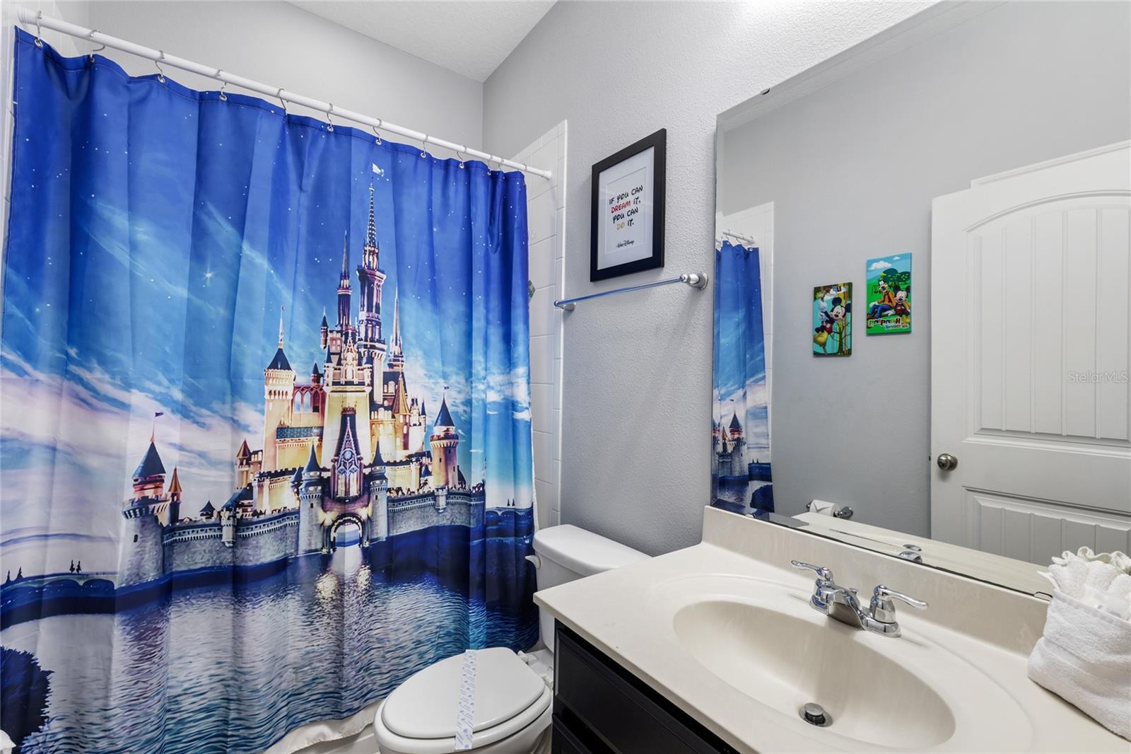 Image 24 of 63 For 5376 Oakbourne Avenue