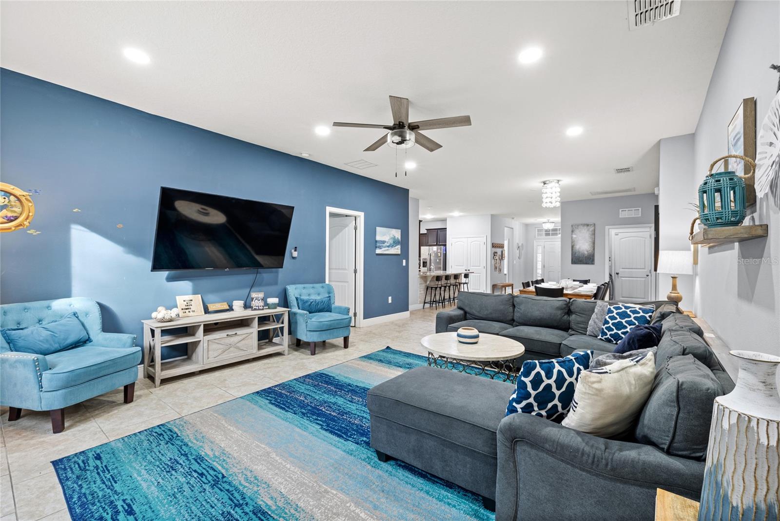 Image 3 of 63 For 5376 Oakbourne Avenue