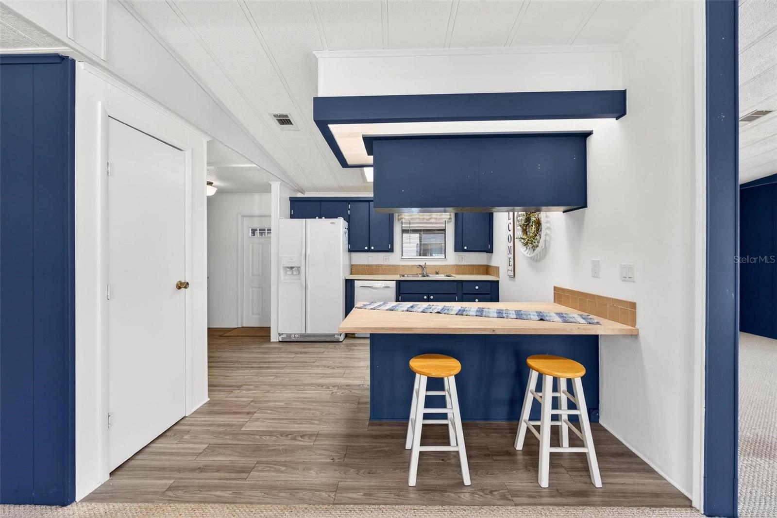 Image 17 of 90 For 1342 Elkhart Circle