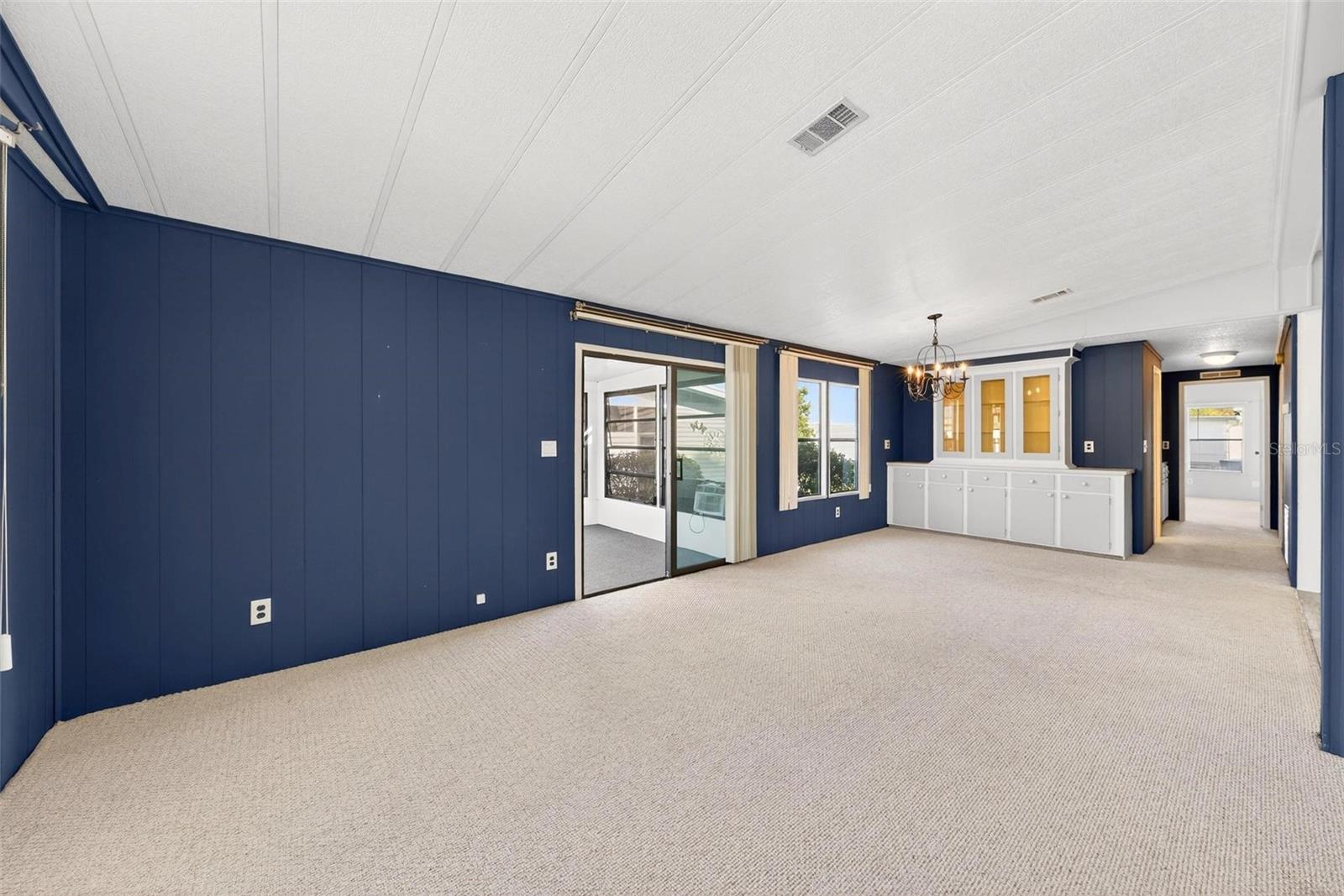 Image 35 of 90 For 1342 Elkhart Circle