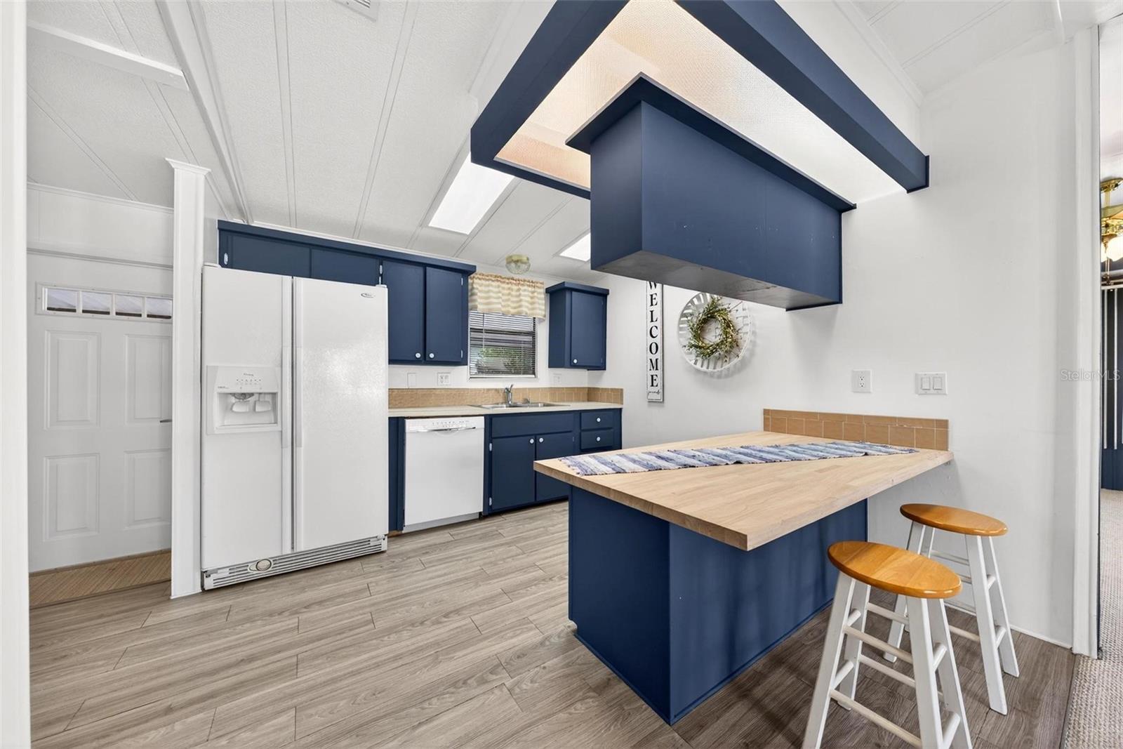 Image 8 of 90 For 1342 Elkhart Circle