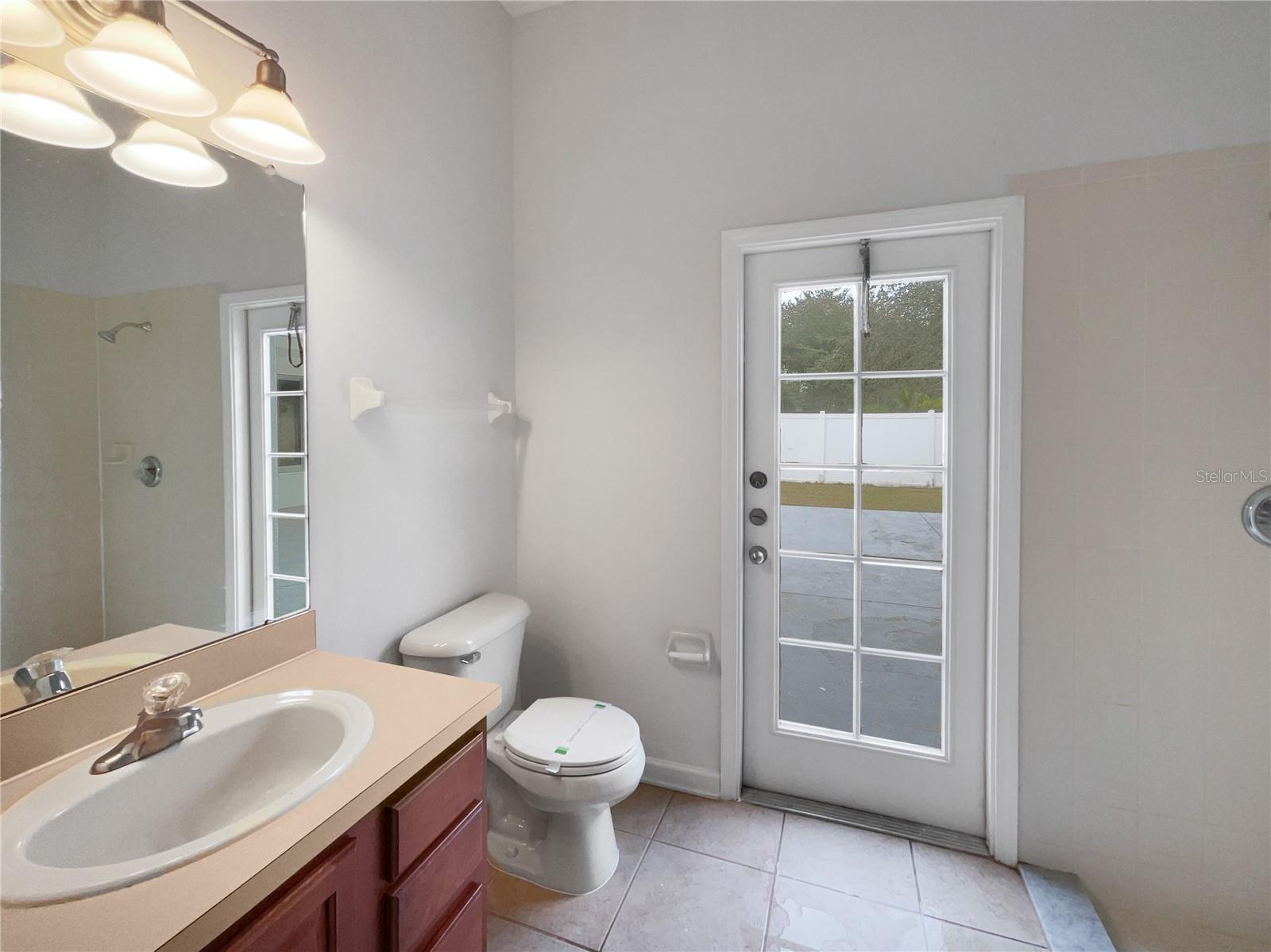 Listing photo id 15 for 2046 Heartland Circle