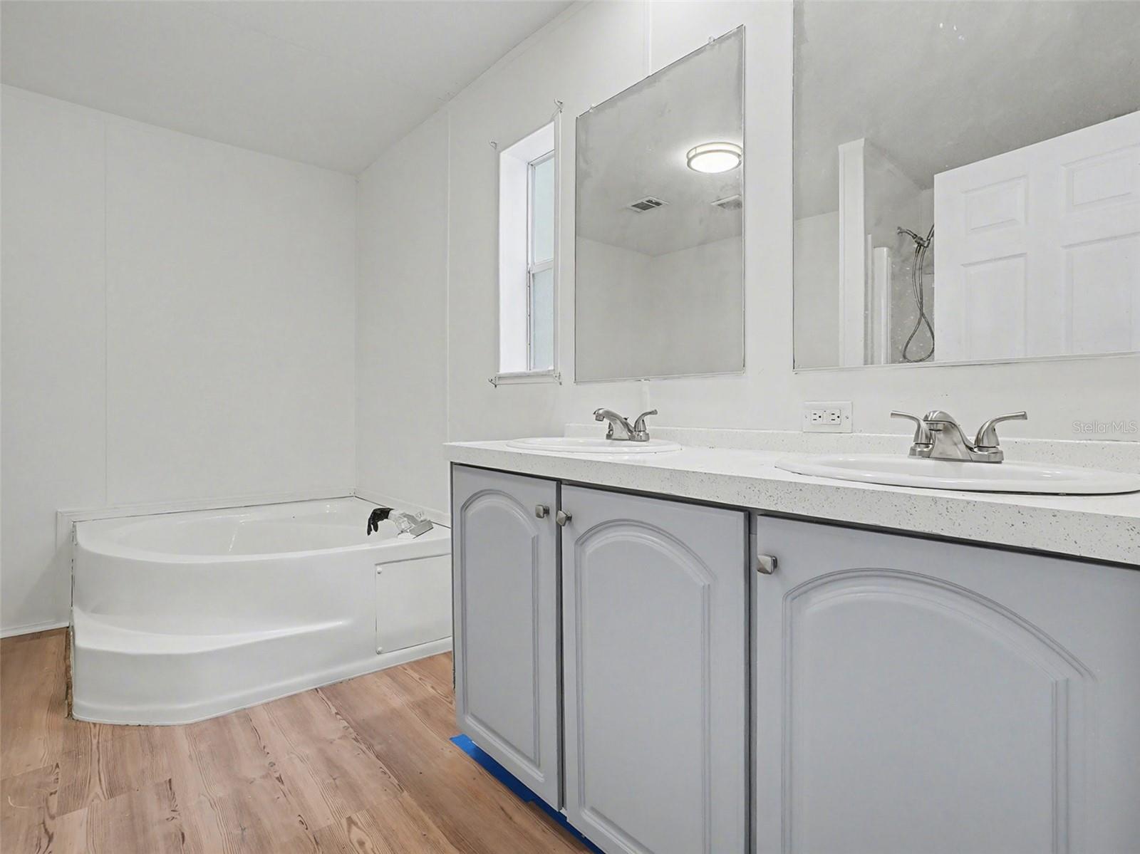 Image 14 of 25 For 4315 Spartan Drive