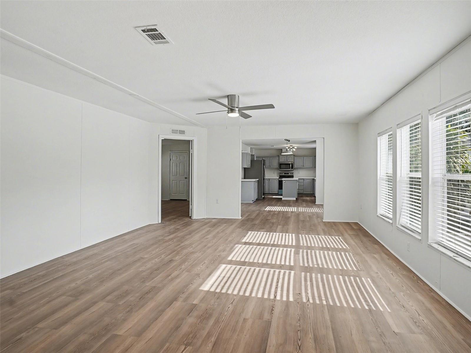 Image 5 of 25 For 4315 Spartan Drive