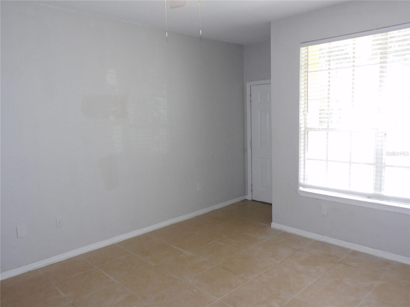 Image 12 of 29 For 824 Grand Regency Point 102