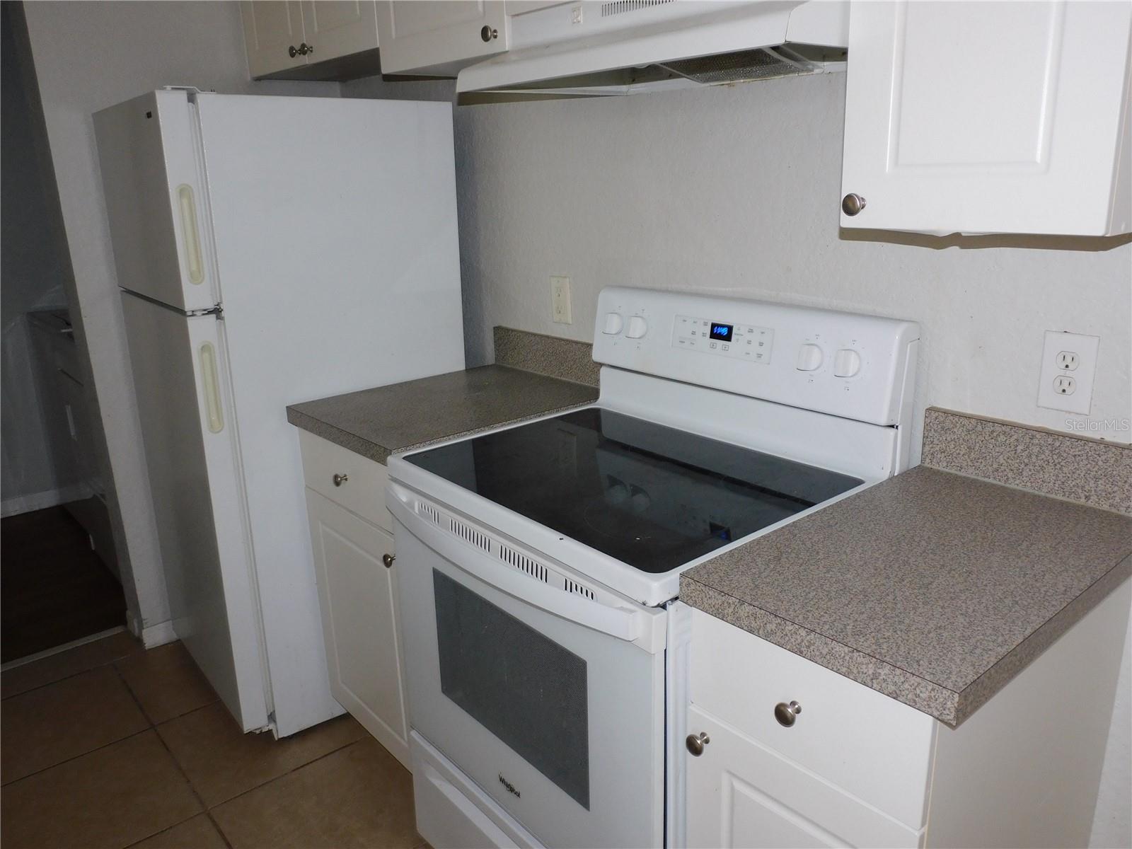 Image 17 of 29 For 824 Grand Regency Point 102