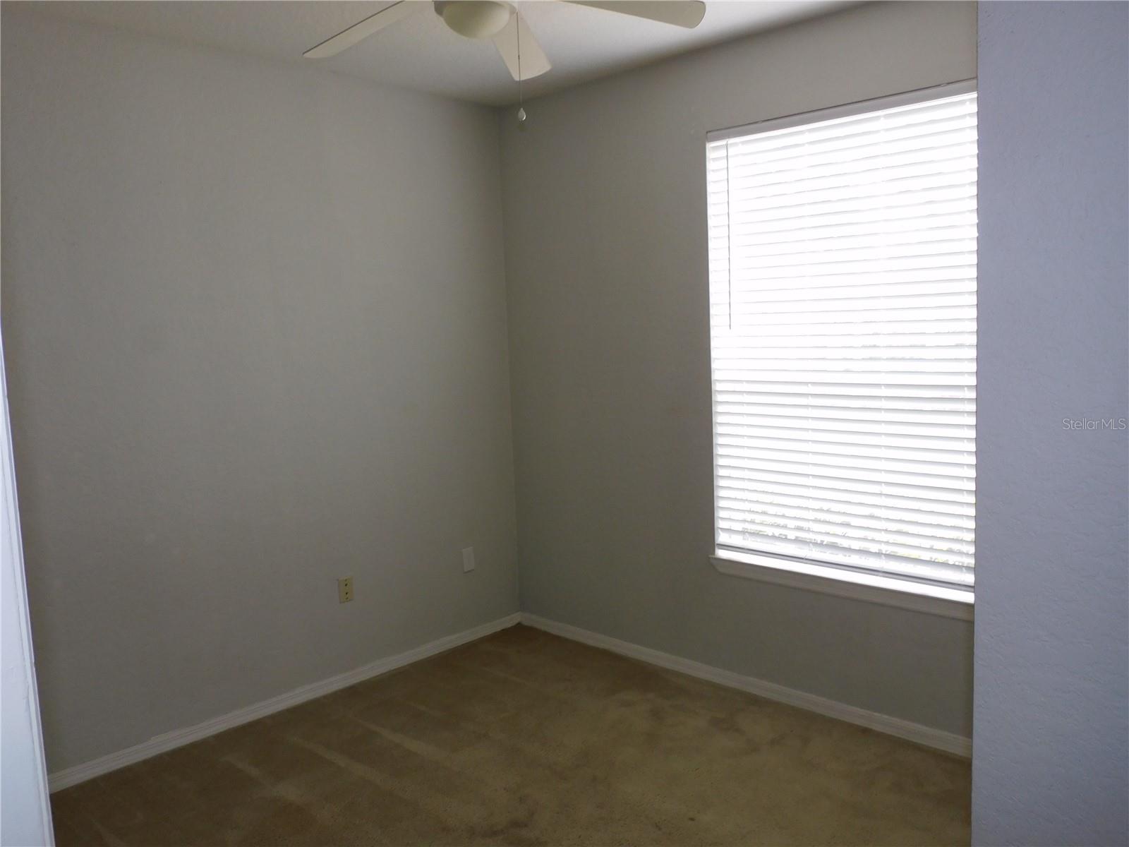 Image 22 of 29 For 824 Grand Regency Point 102