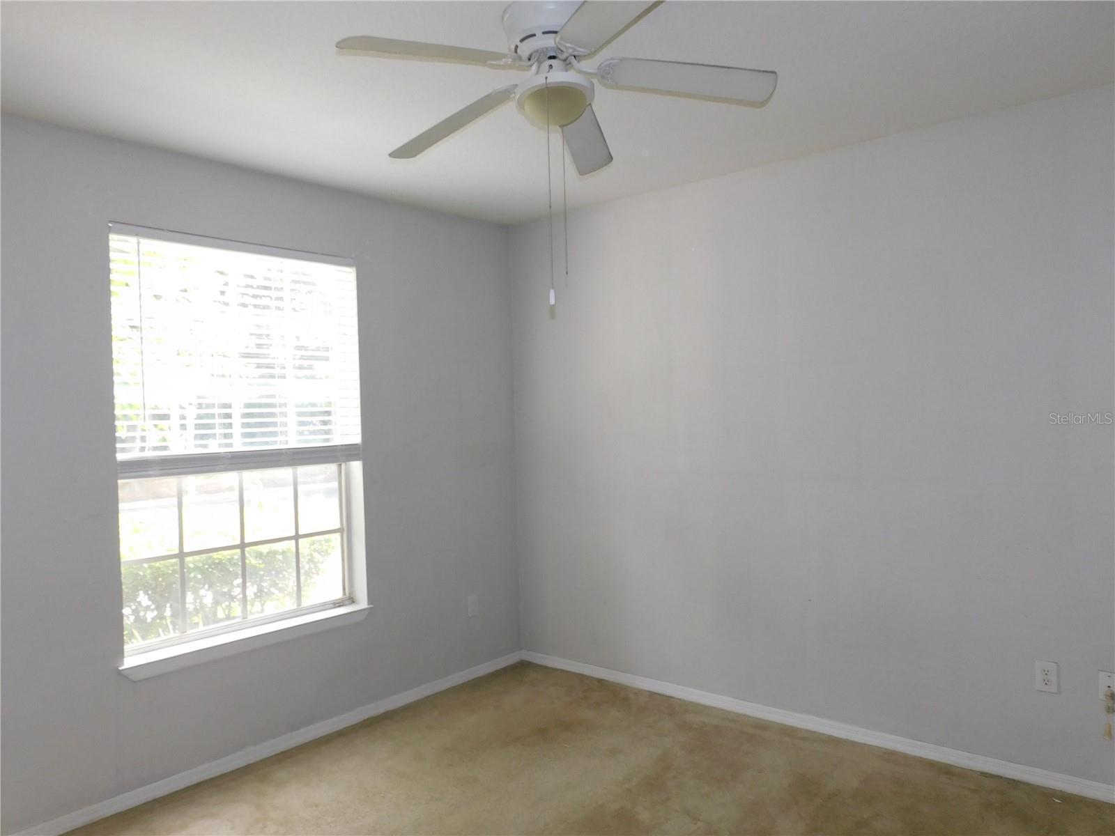 Image 3 of 29 For 824 Grand Regency Point 102