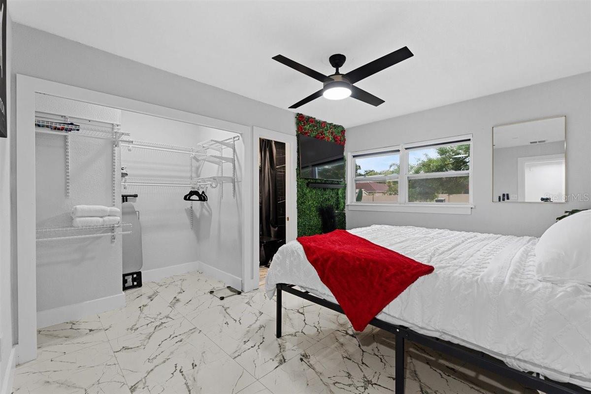 Image 20 of 45 For 8120 Gondola Drive