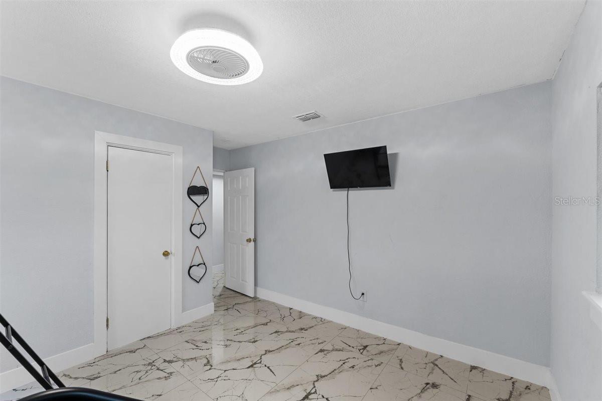 Image 31 of 45 For 8120 Gondola Drive