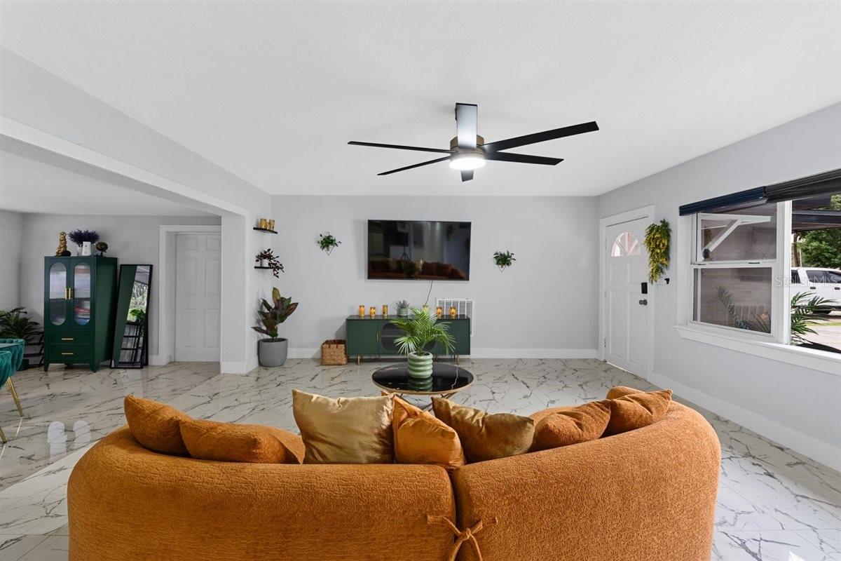 Image 8 of 45 For 8120 Gondola Drive