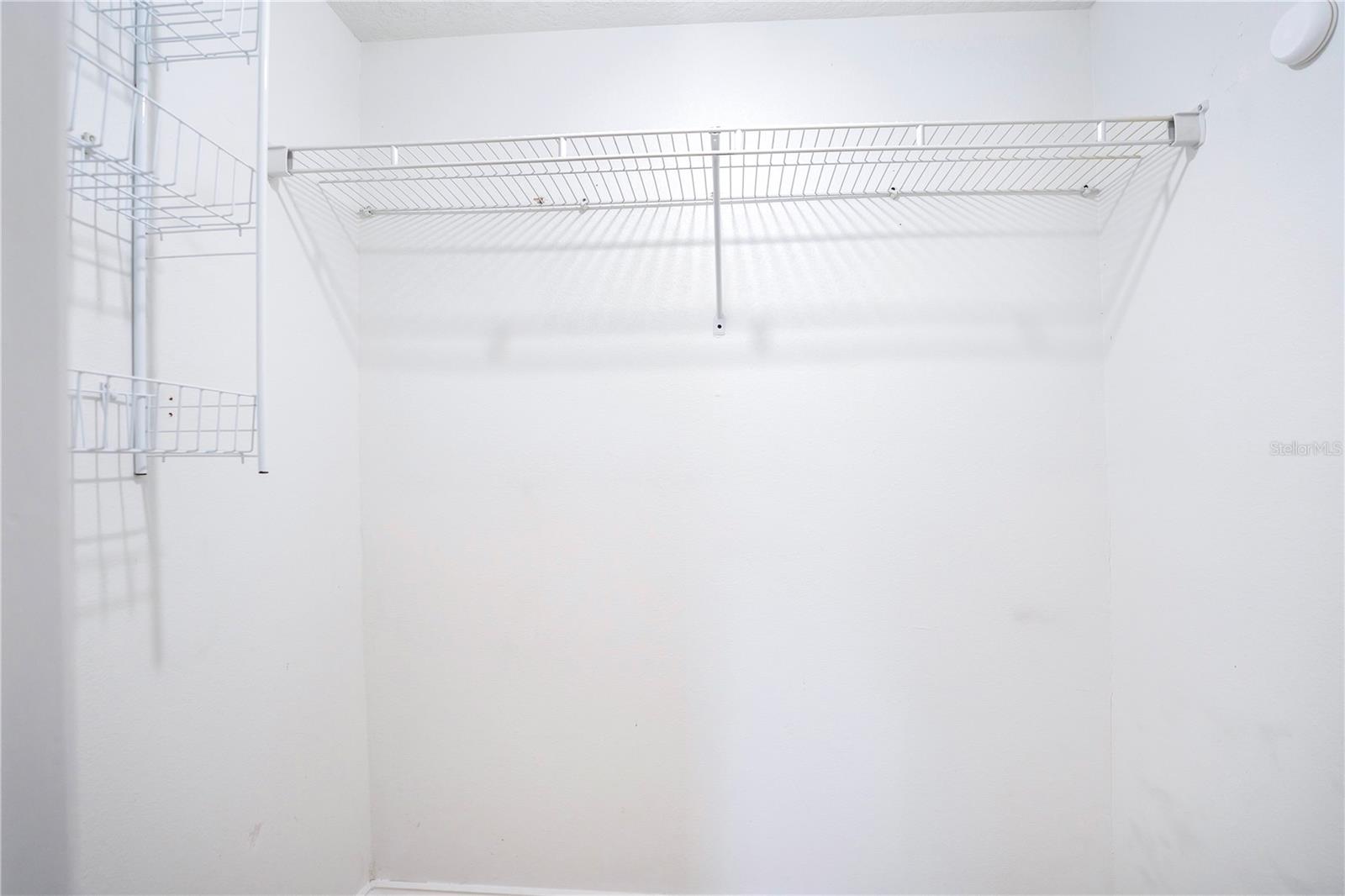 Image 16 of 35 For 1824 Amberly Avenue T8