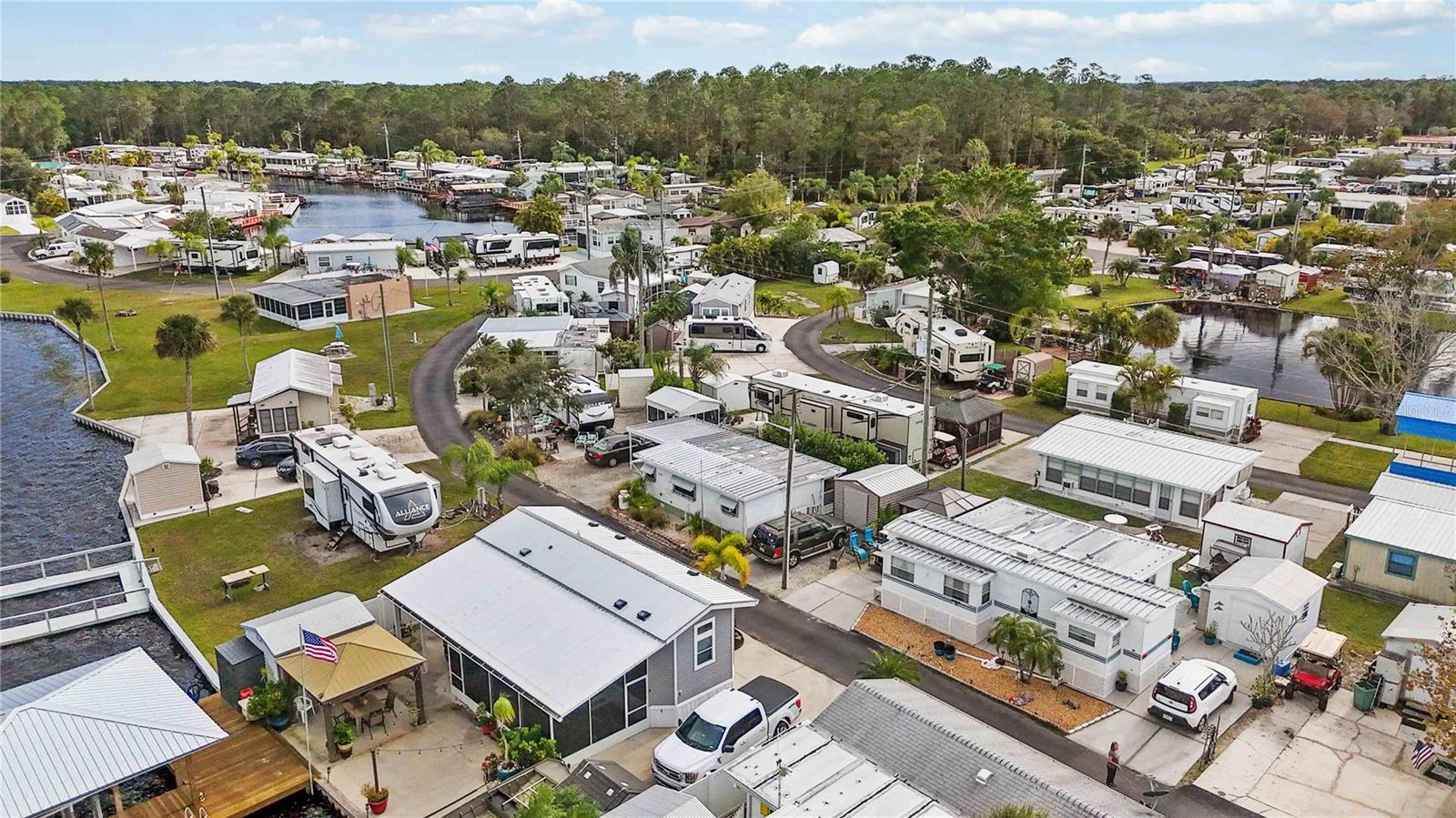 Image 23 of 28 For 6153 Deepwater Drive