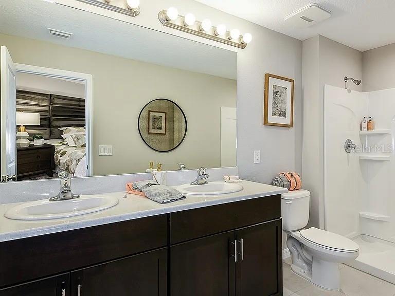 Image 6 of 13 For 10557 Oakside Drive