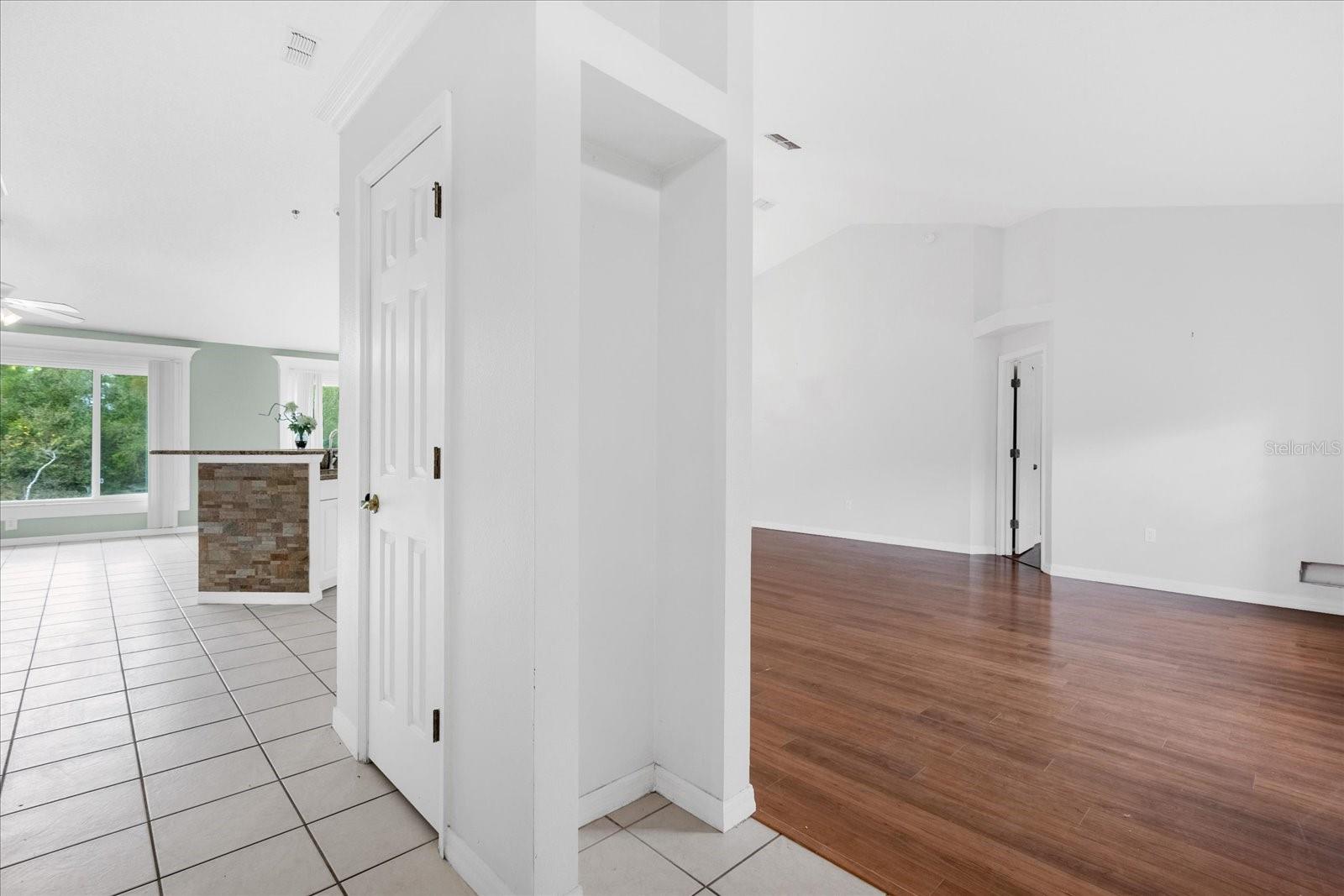 Image 3 of 32 For 2056 Courtland Boulevard