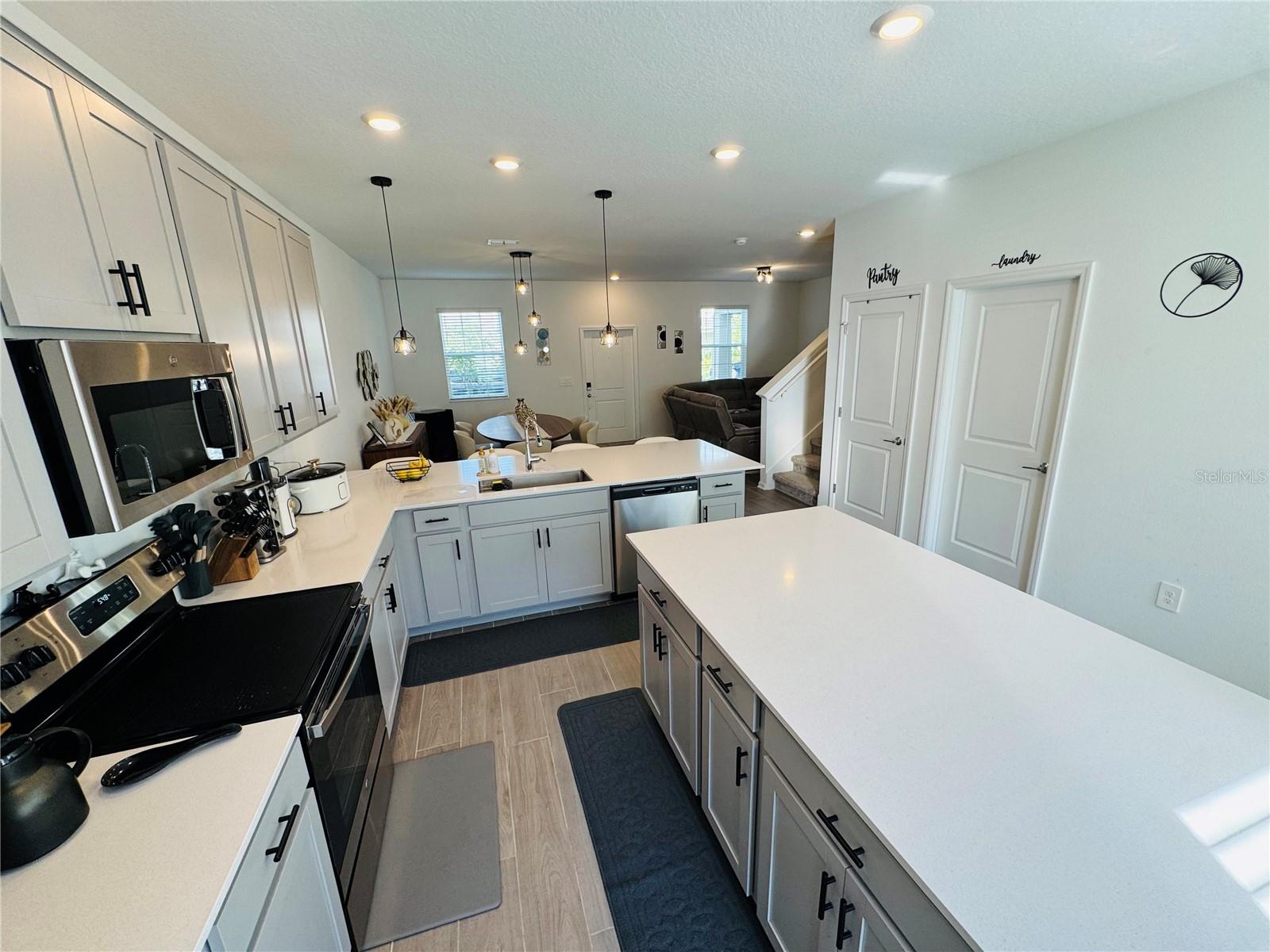 Image 11 of 28 For 10774 Rhett Butler Alley