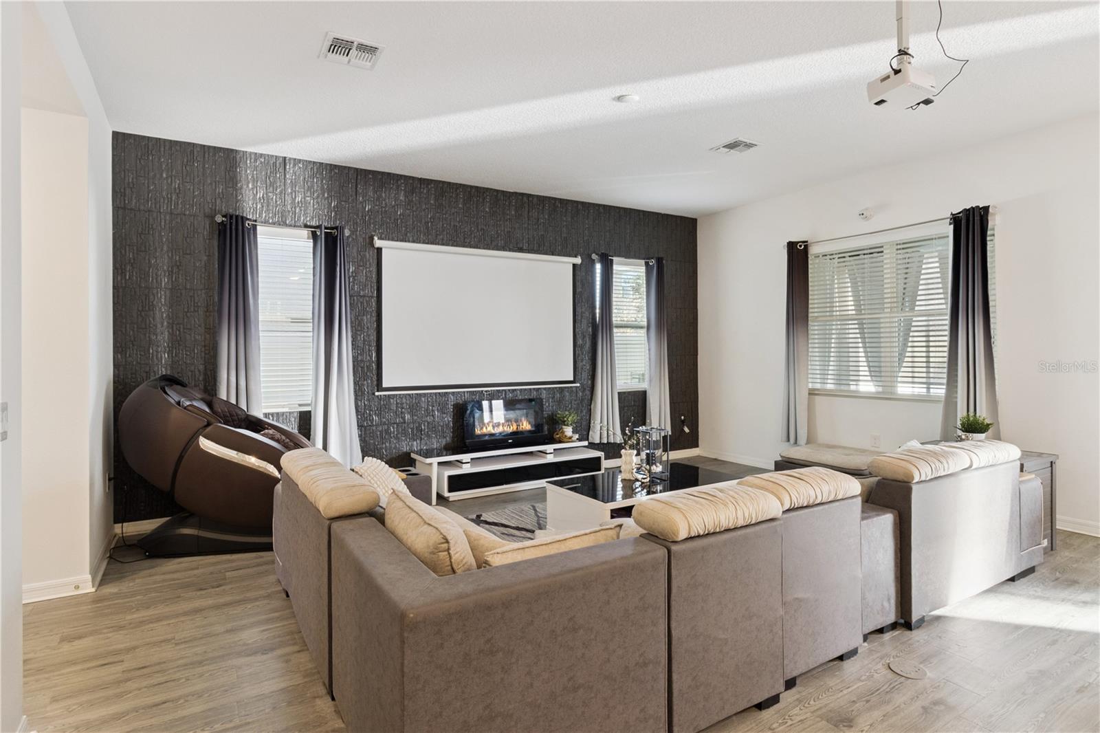 Image 7 of 32 For 2264 Emerald Springs Drive