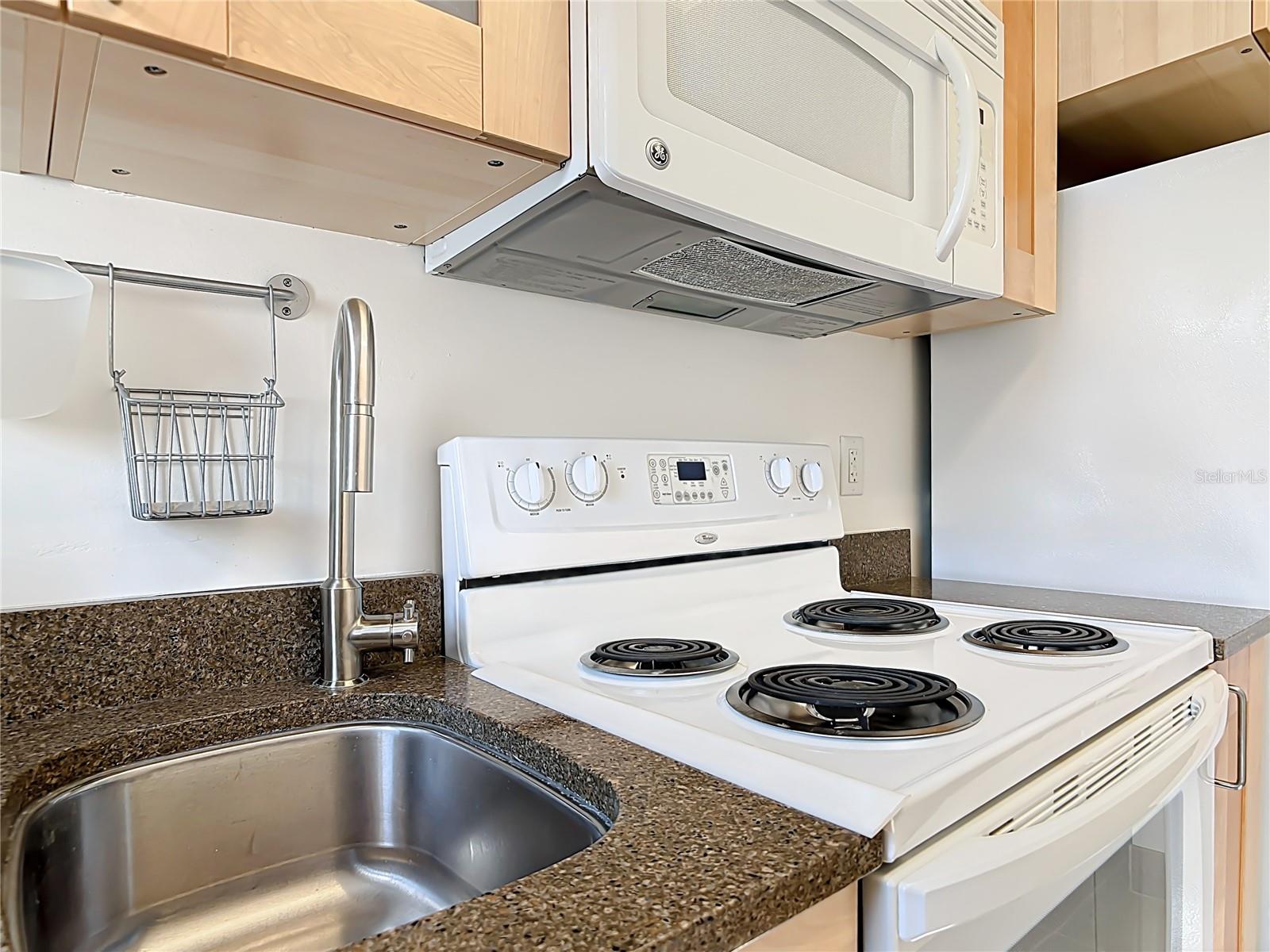 Image 14 of 44 For 710 Flamingo Drive B