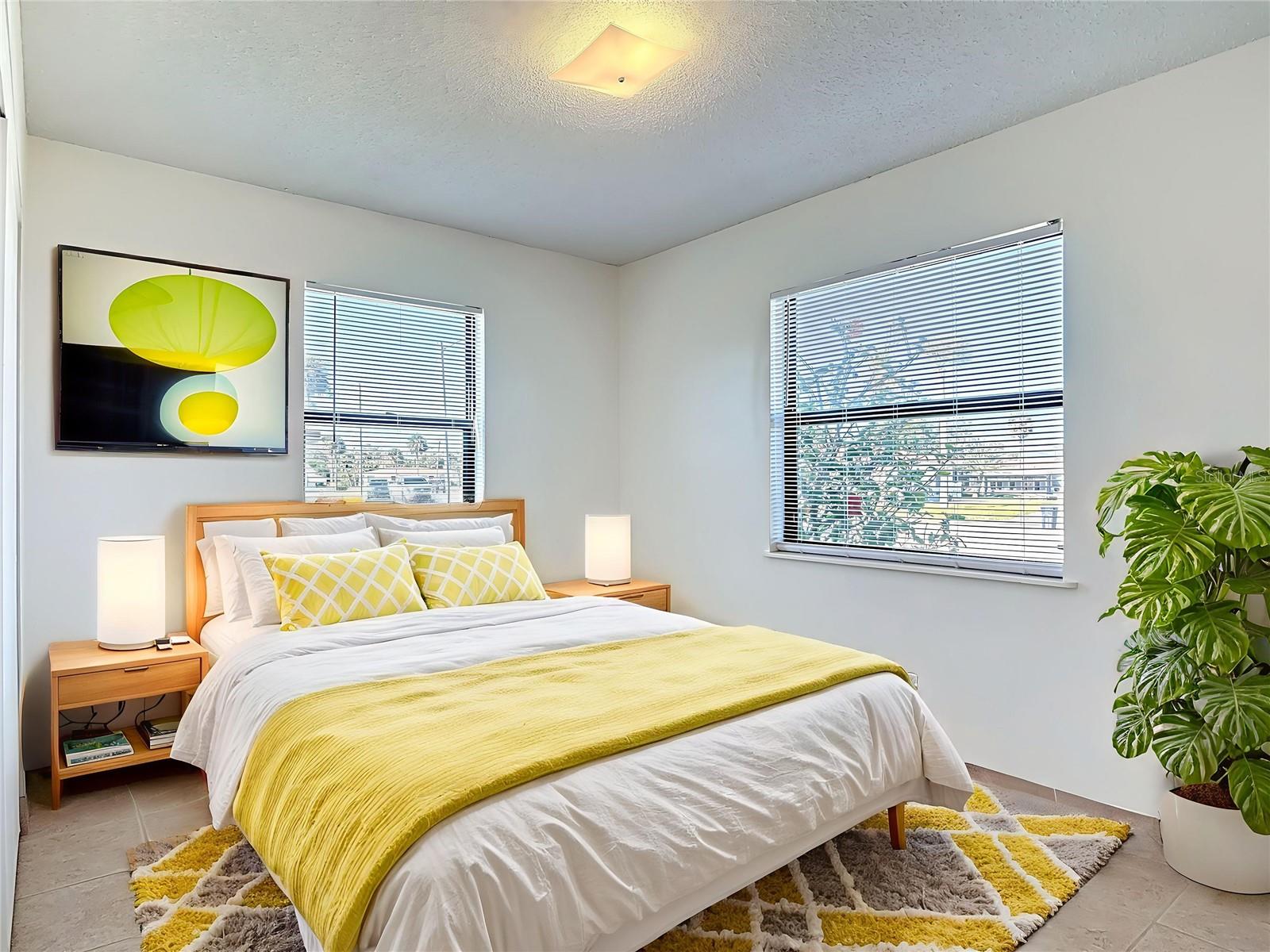 Image 26 of 44 For 710 Flamingo Drive B