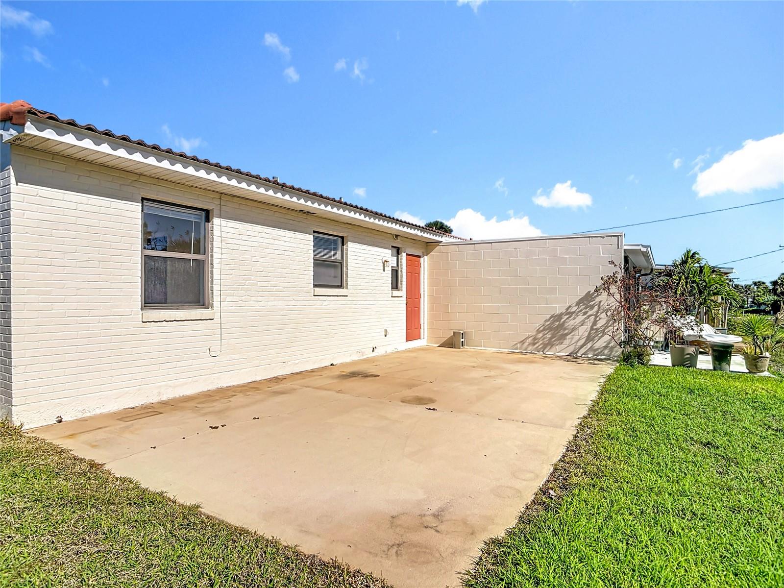 Image 28 of 44 For 710 Flamingo Drive B