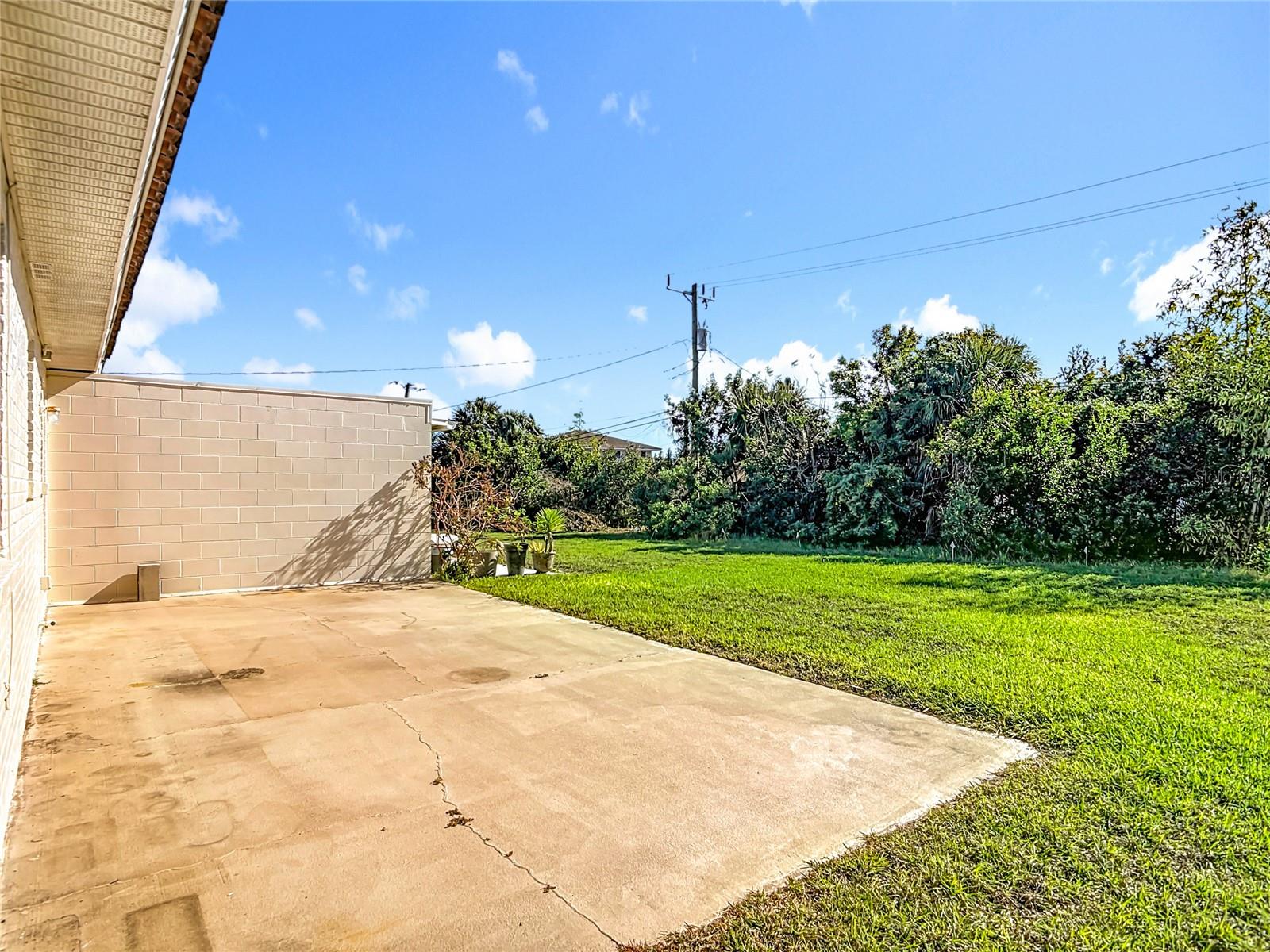 Image 30 of 44 For 710 Flamingo Drive B