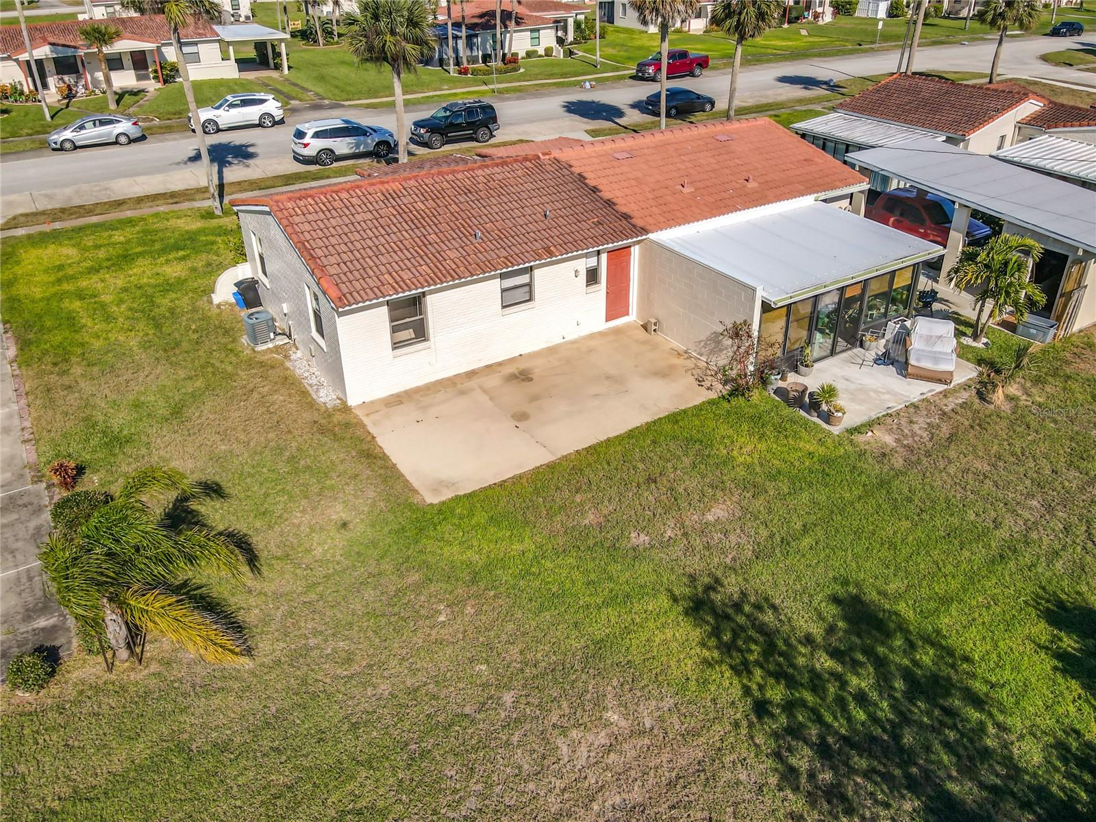 Image 35 of 44 For 710 Flamingo Drive B