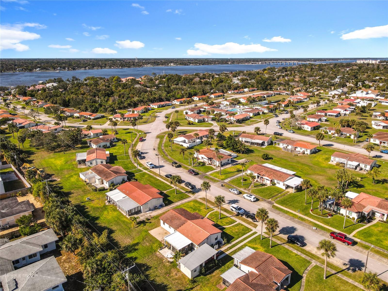 Image 37 of 44 For 710 Flamingo Drive B