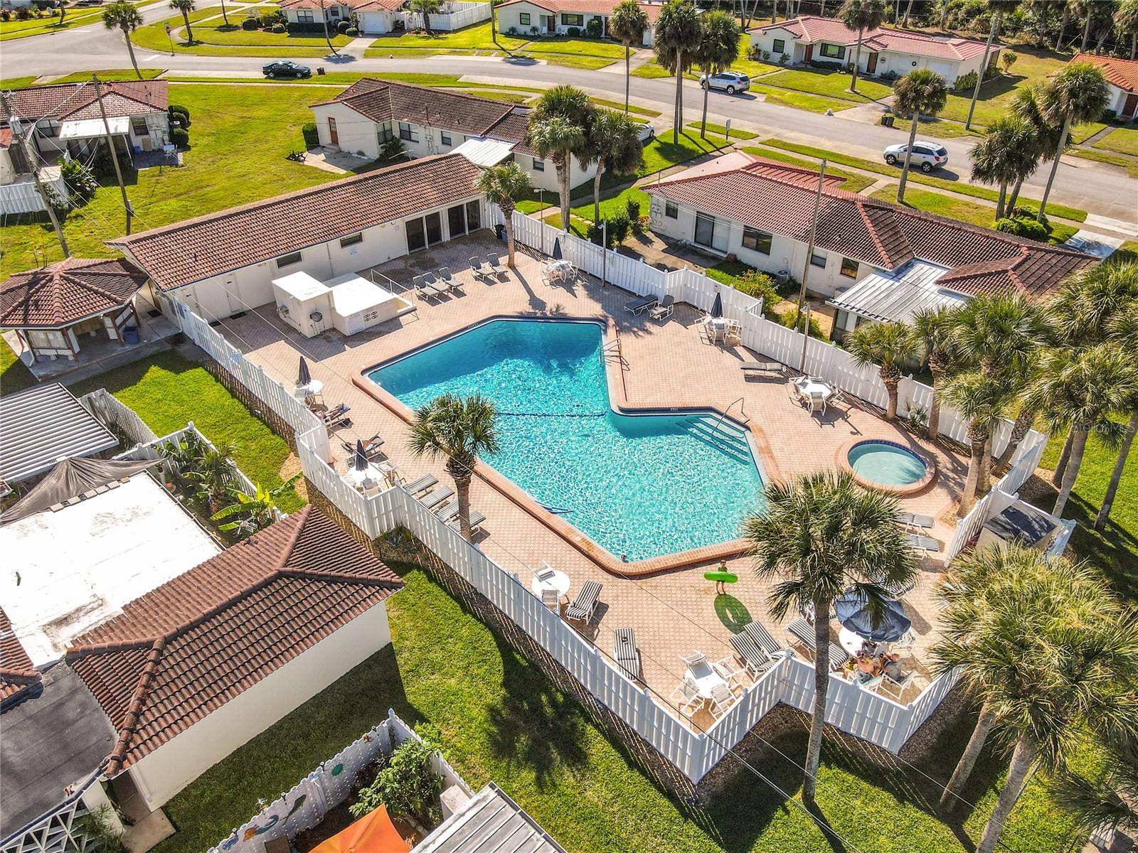 Image 38 of 44 For 710 Flamingo Drive B