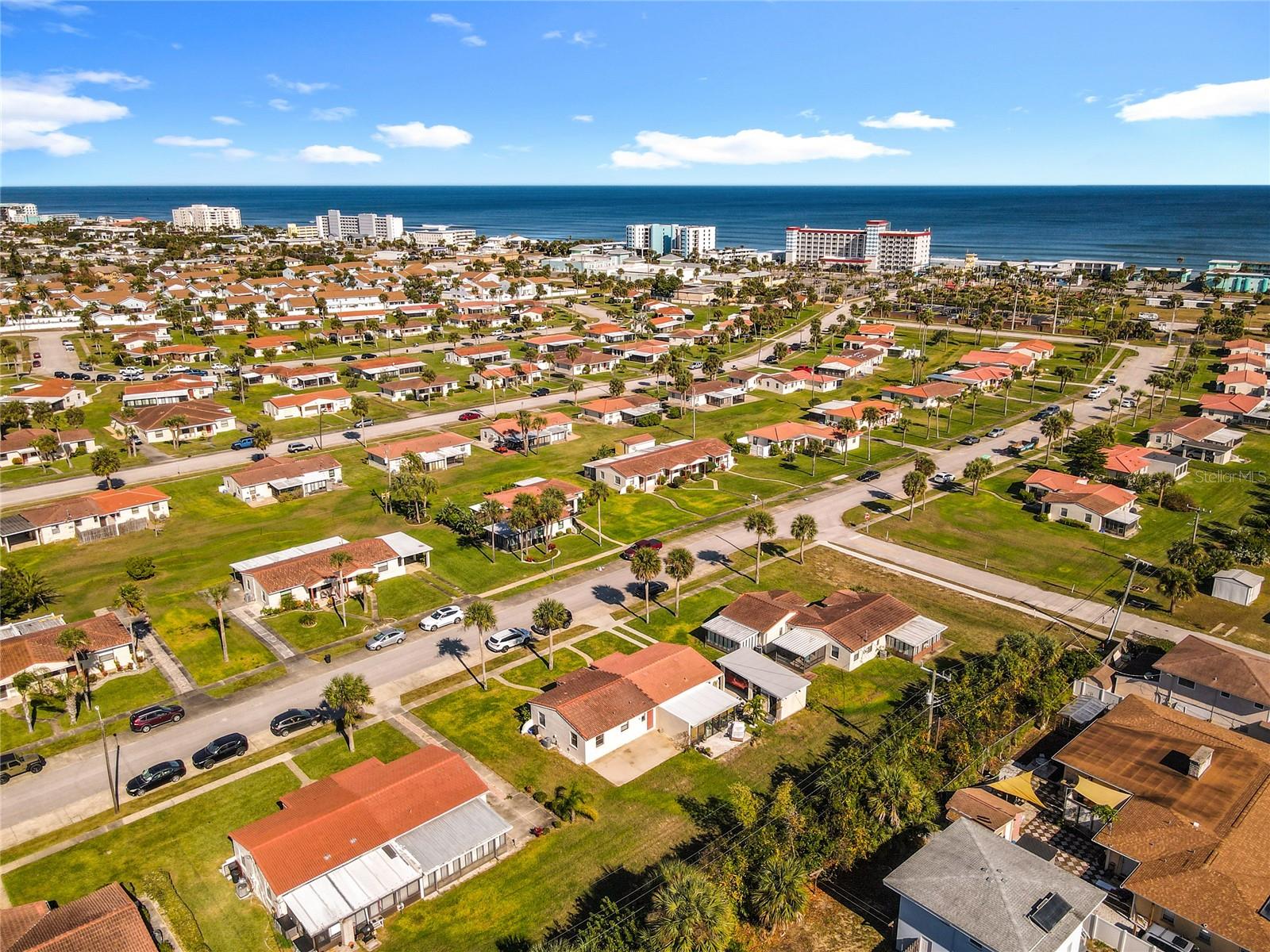 Image 43 of 44 For 710 Flamingo Drive B