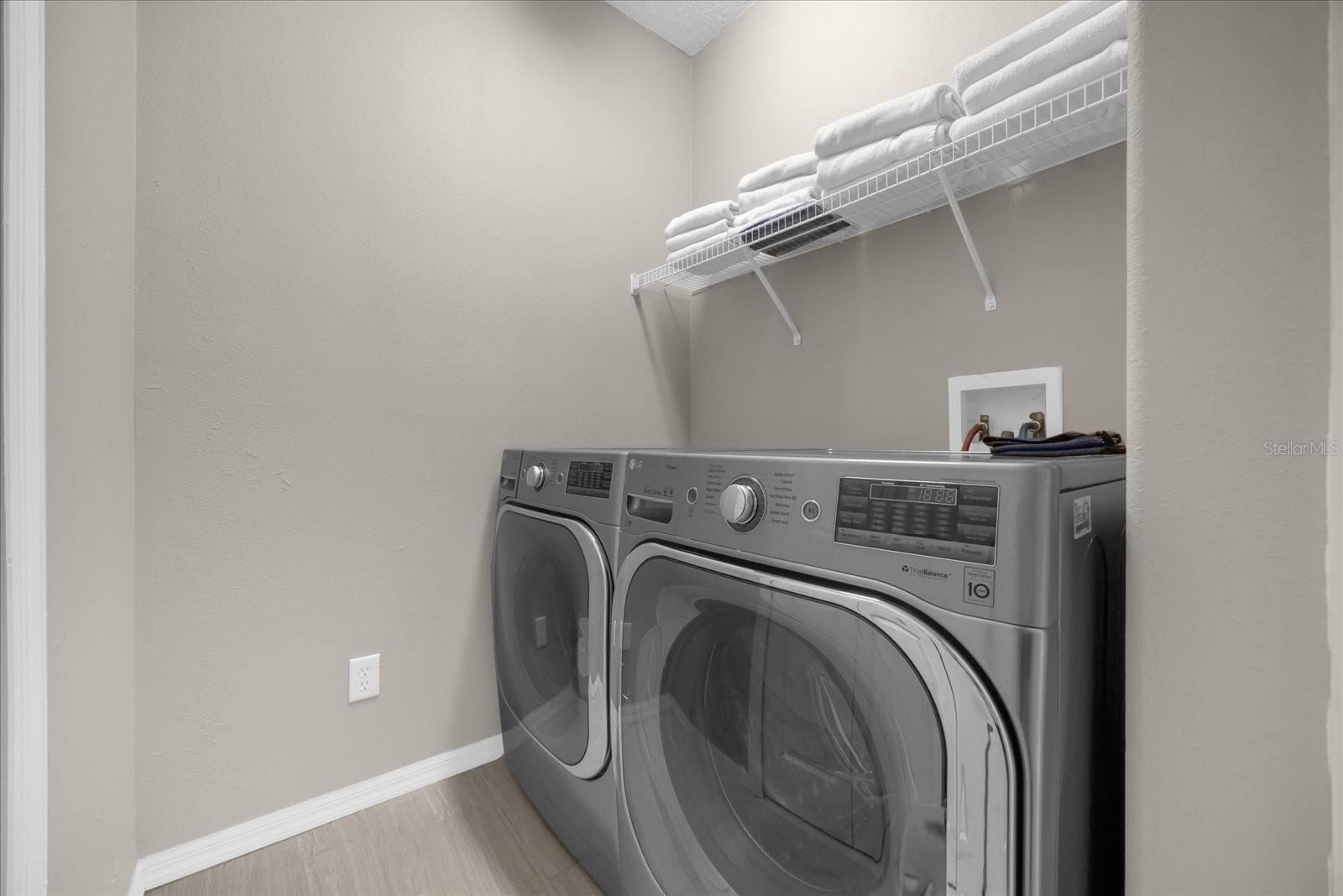 Image 16 of 33 For 9657 Moss Rose Way