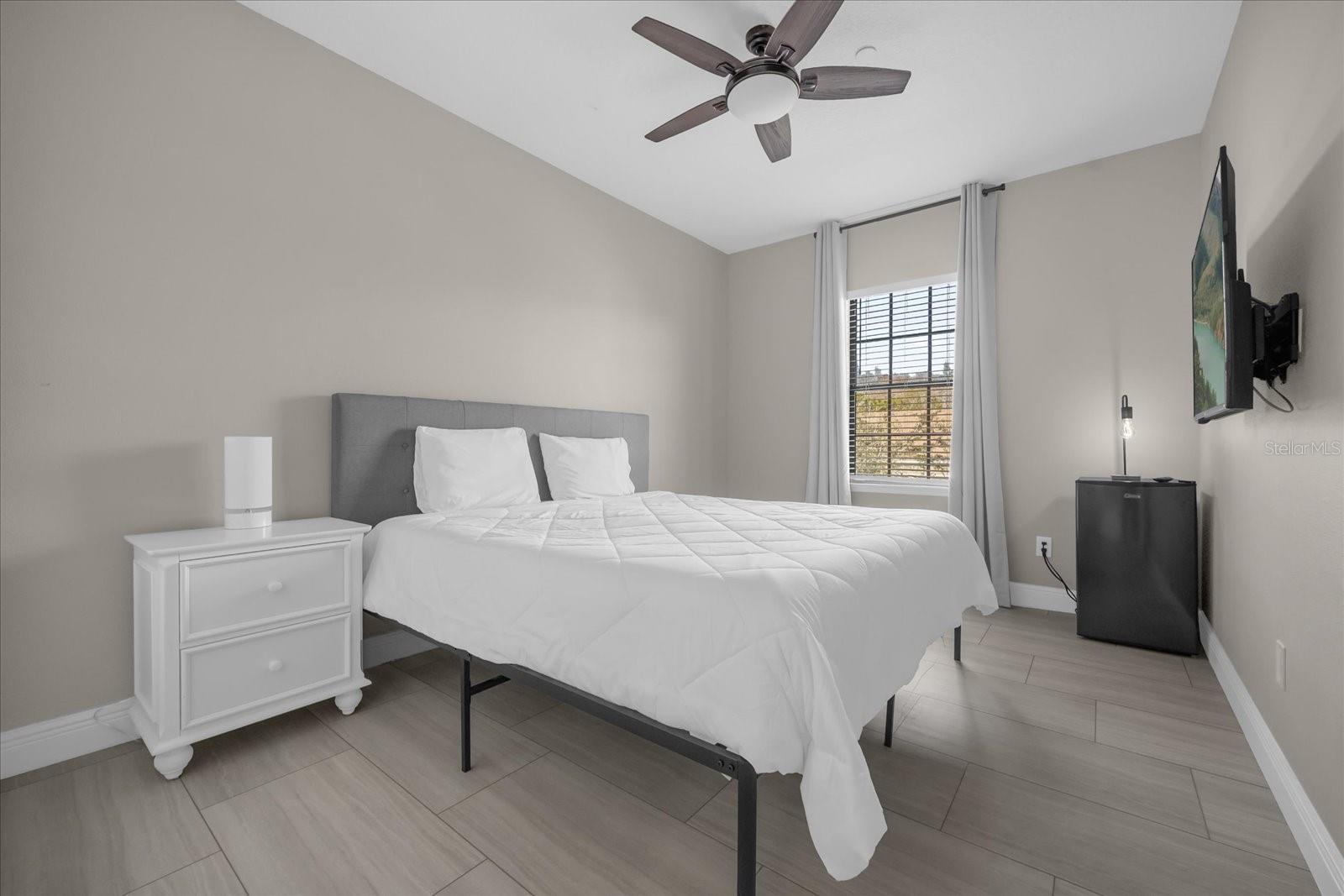 Image 24 of 33 For 9657 Moss Rose Way